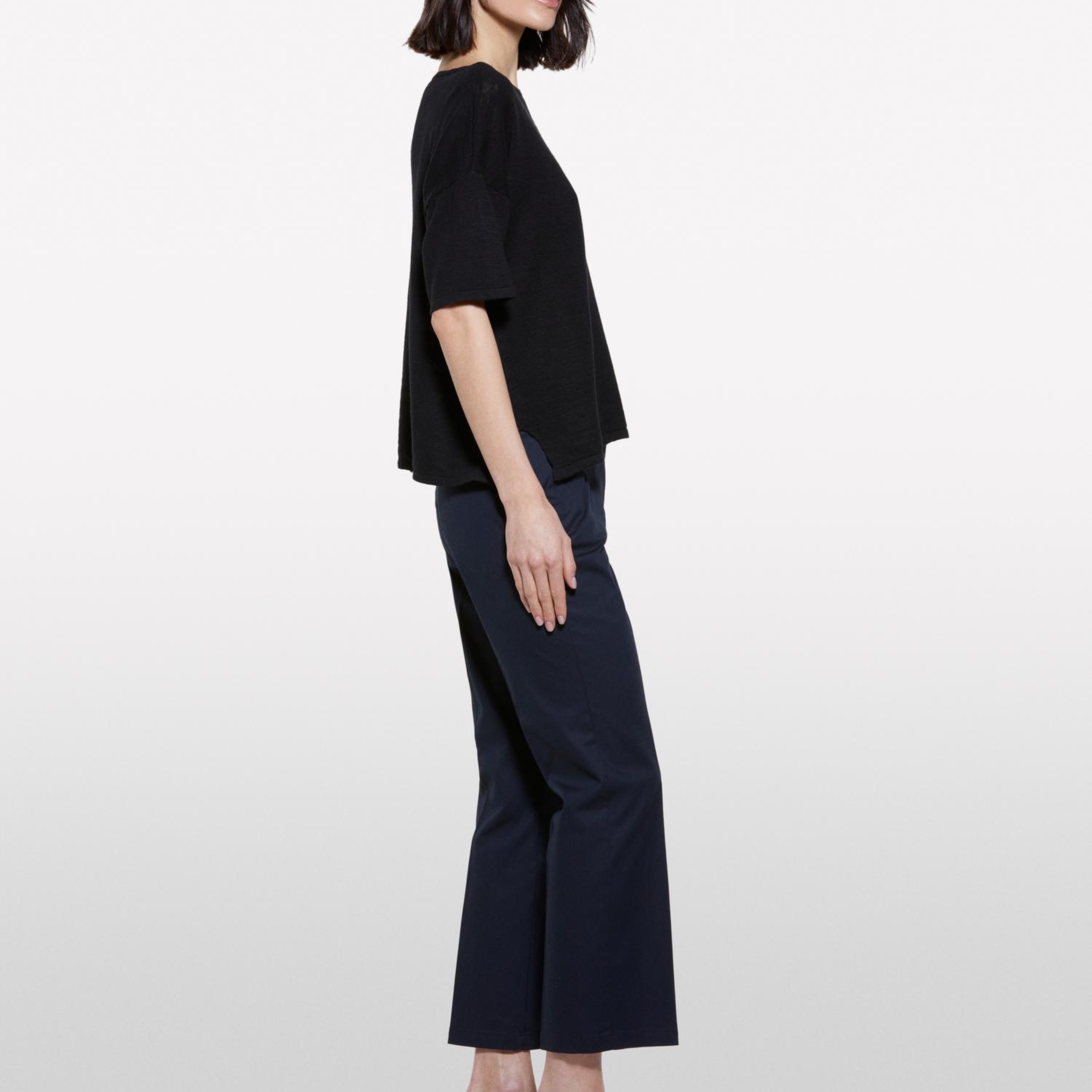 Kadın Siyah Keten Karışımlı Bisiklet Yaka Oversize T-Shirt