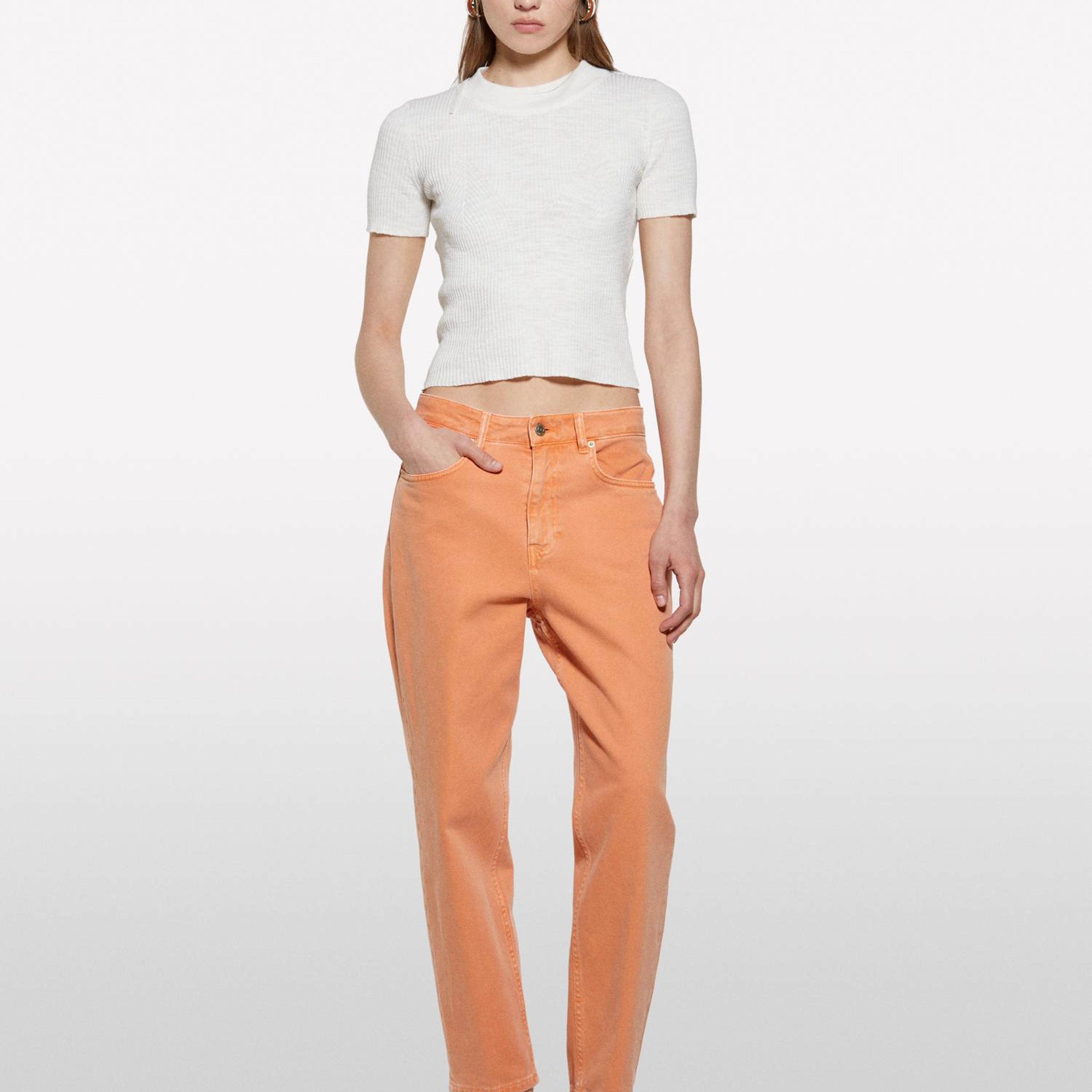 Kadın Kırık Beyaz Keten Karışımlı Slim Fit Kısa Kollu Kazak