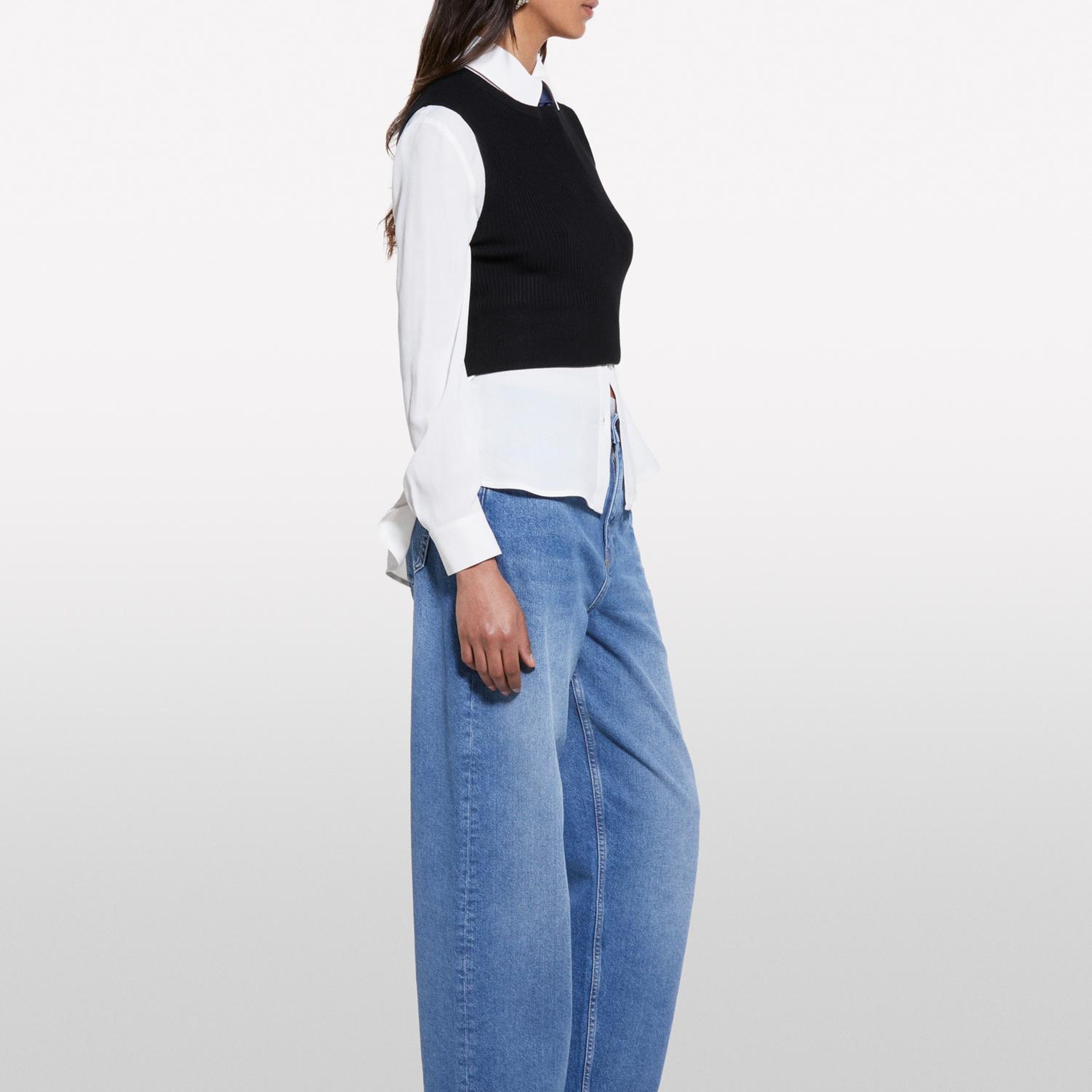 Kadın Siyah Viskoz Karışımlı Kolsuz Slim Fit Triko Bluz