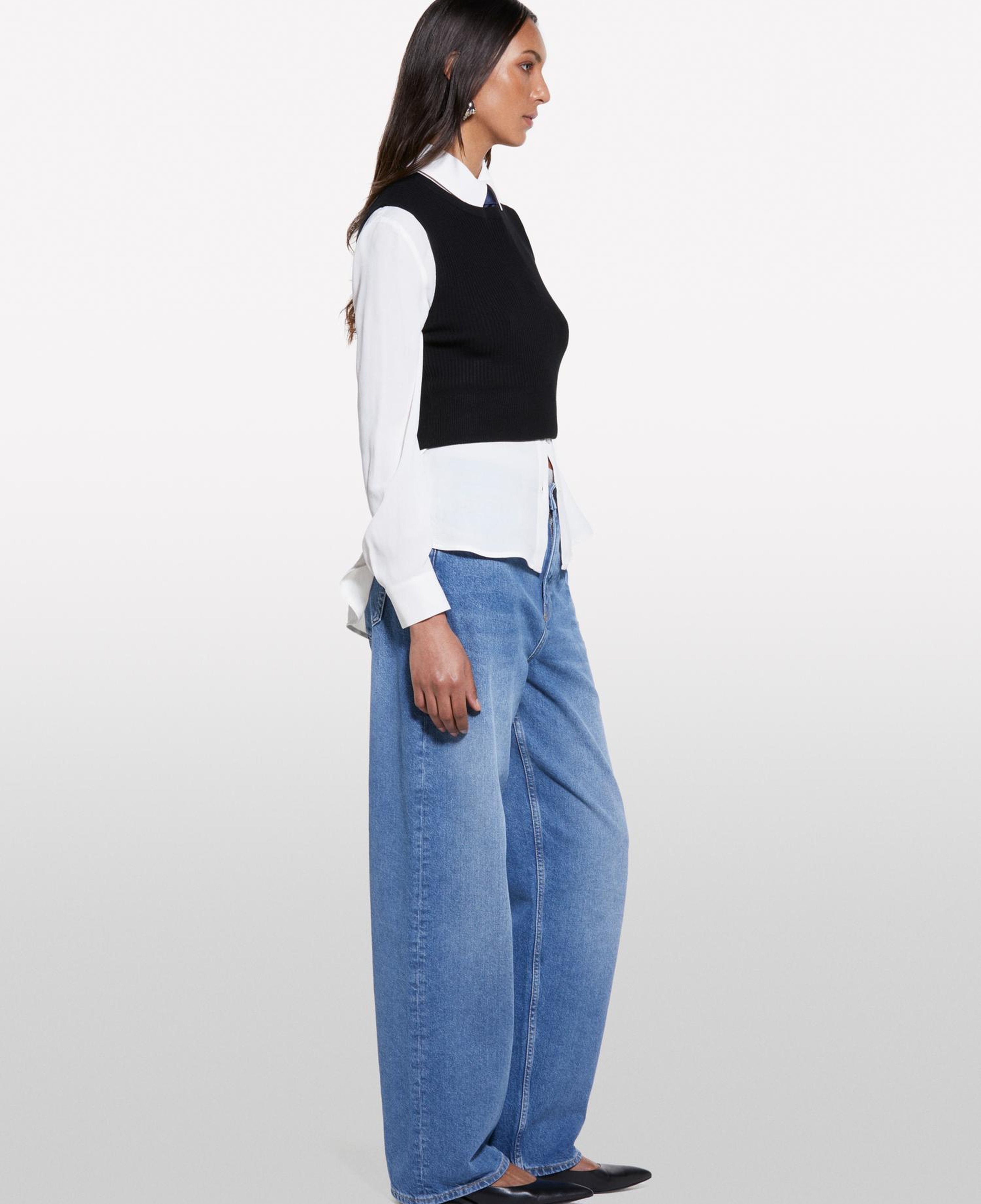 Kadın Siyah Viskoz Karışımlı Kolsuz Slim Fit Triko Bluz