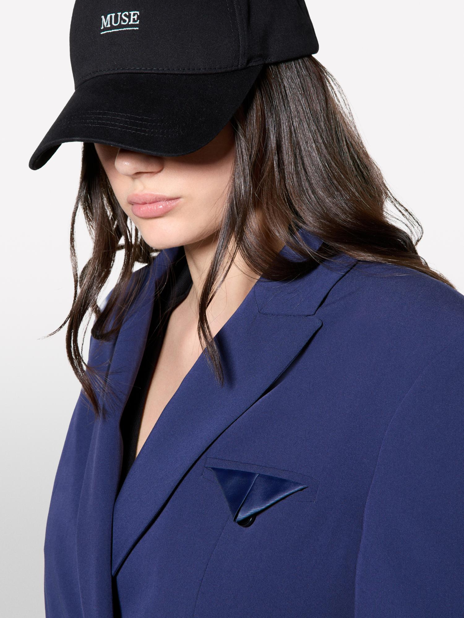 Kadın Lacivert Streç Viskozlu Düğme Detaylı Regular Fit Blazer Ceket