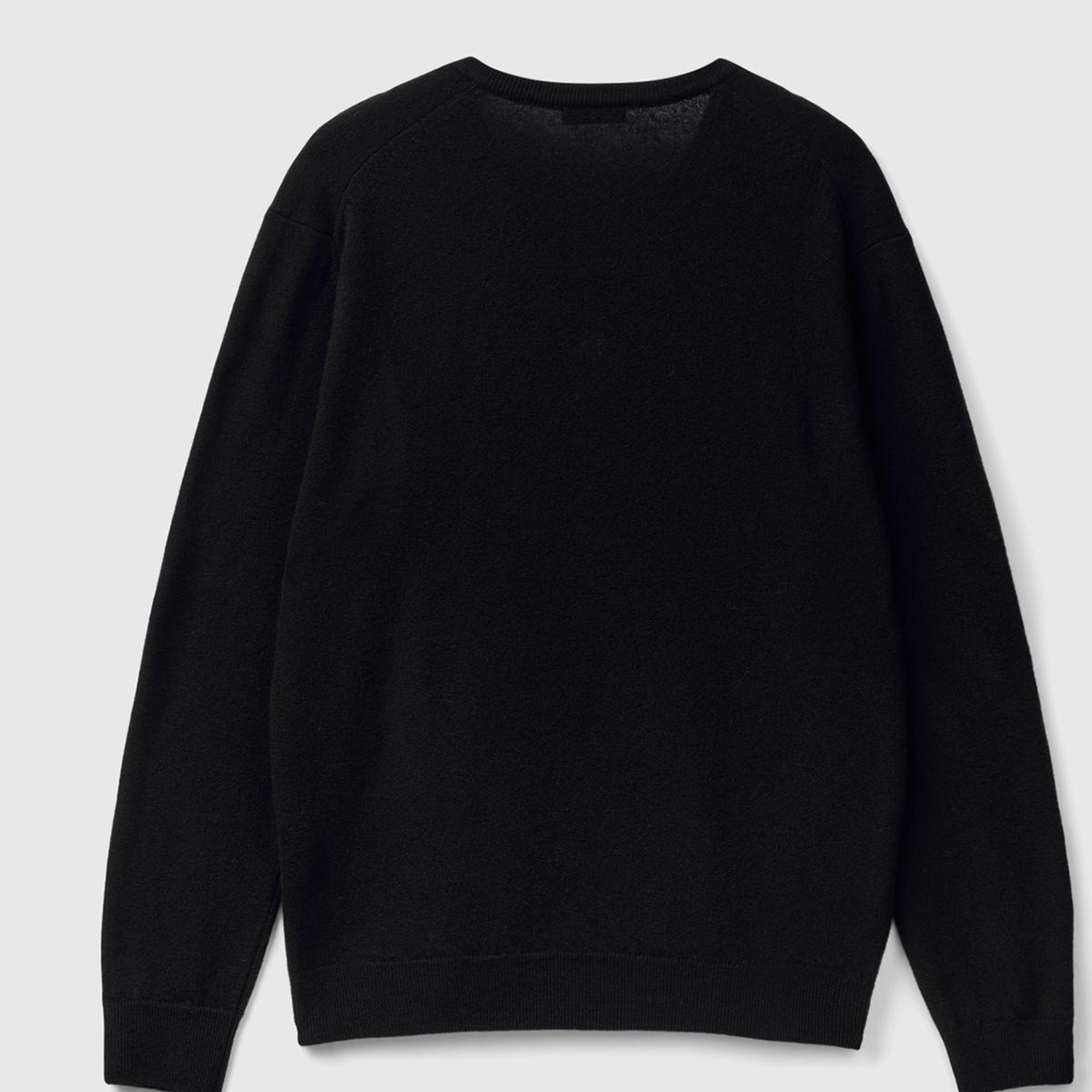 Erkek Siyah V Yaka %100 Merino Kazak