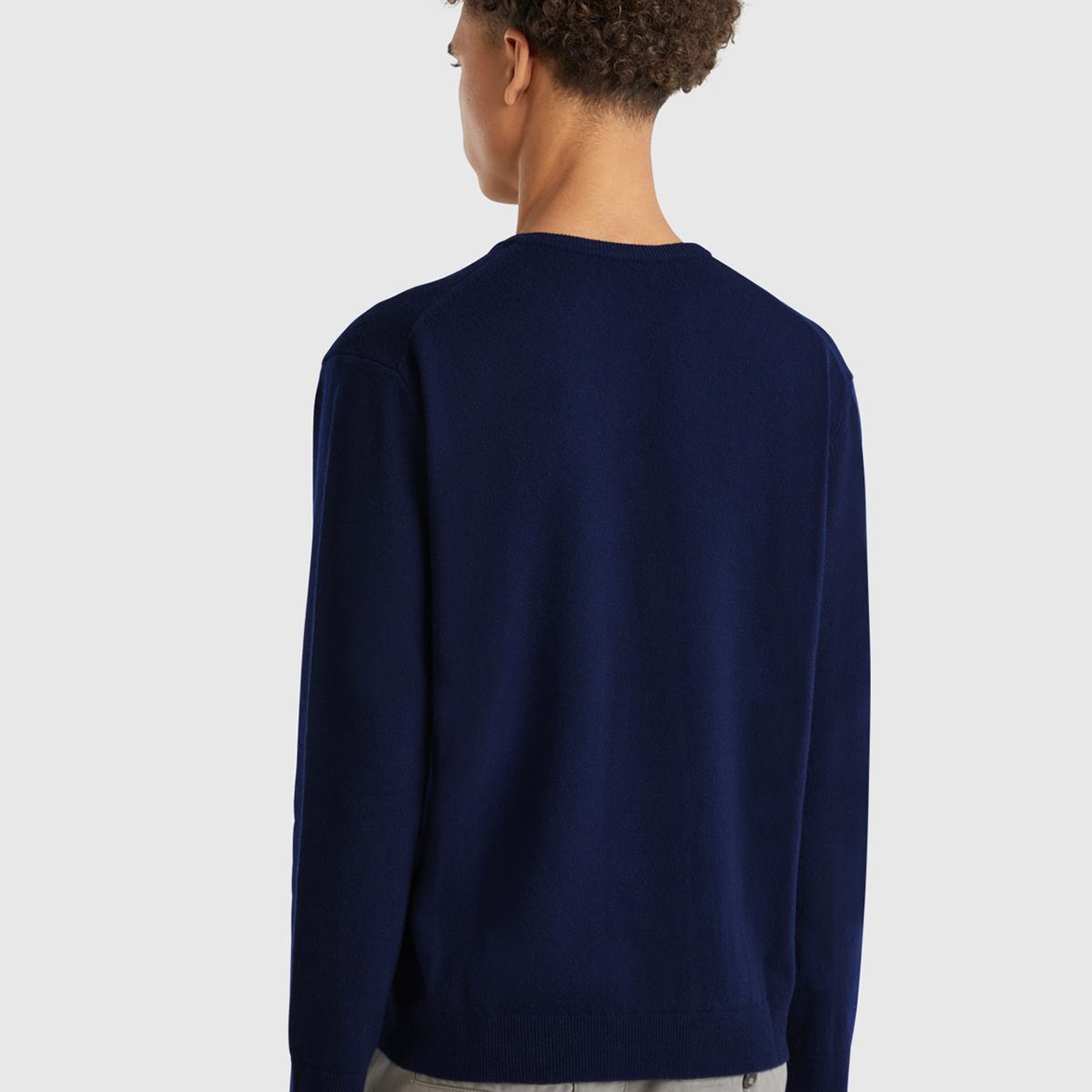 Erkek Lacivert V Yaka %100 Merino Kazak