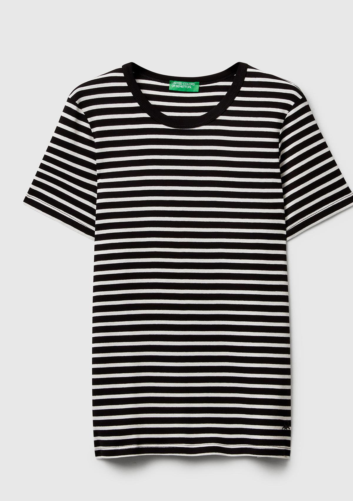 Kadın Siyah %100 Pamuk Sol Altı Logolu Çizgili Bisiklet Yaka T-Shirt