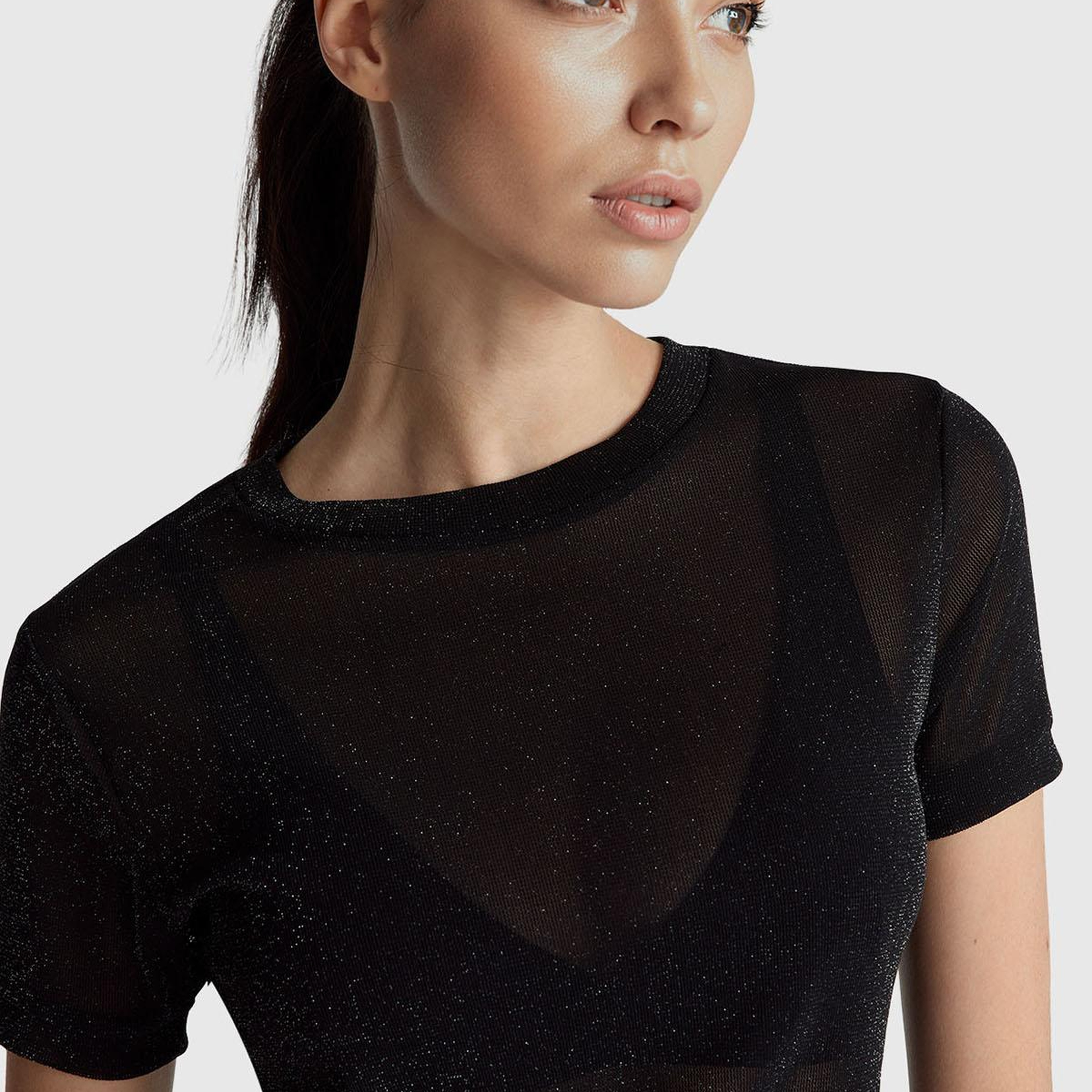 Kadın Sİyah Simli Bisiklet Yaka Slim Fit T-Shirt
