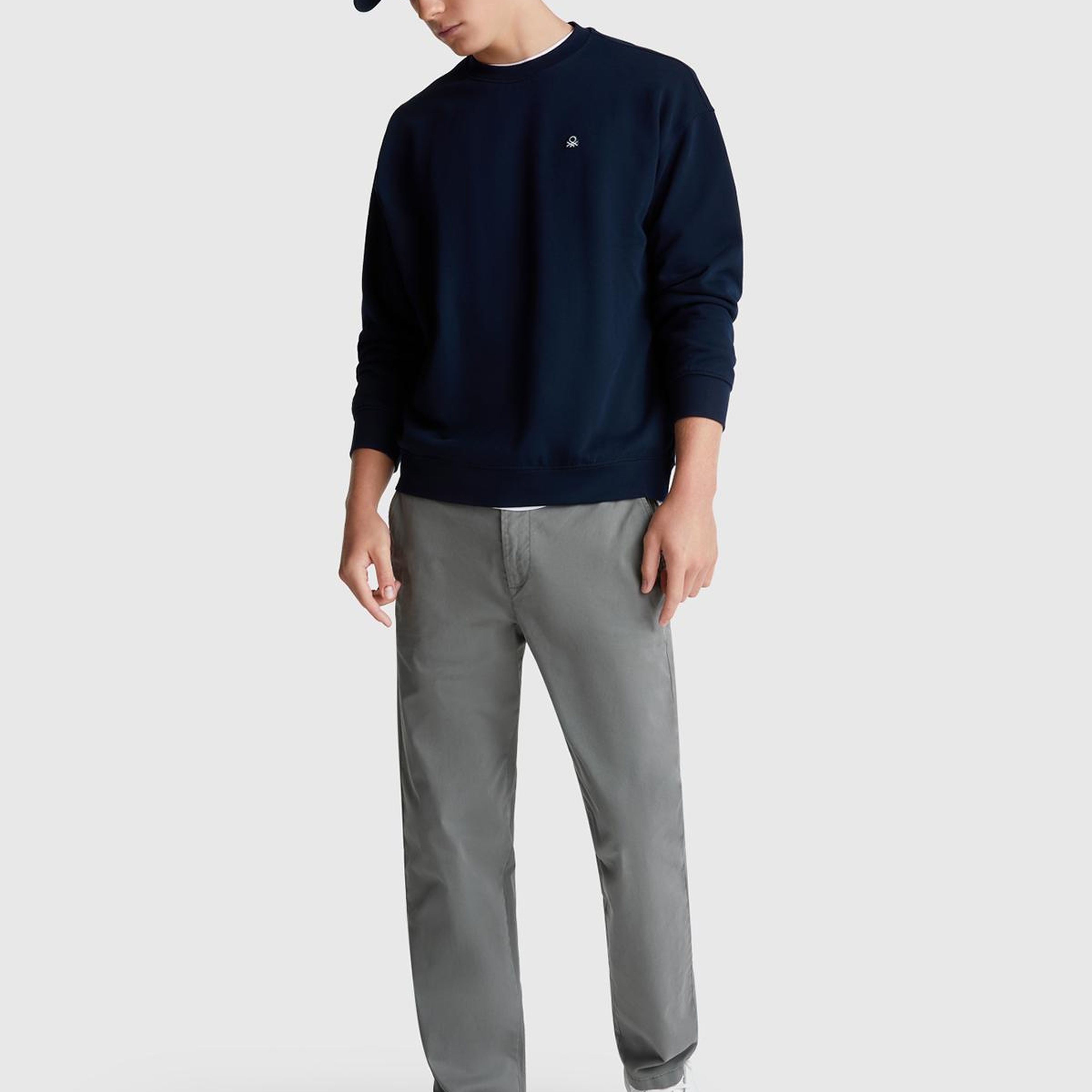 Erkek Lacivert %100 Pamuk Önü Logo İşlemeli Bisiklet Yaka Sweatshirt