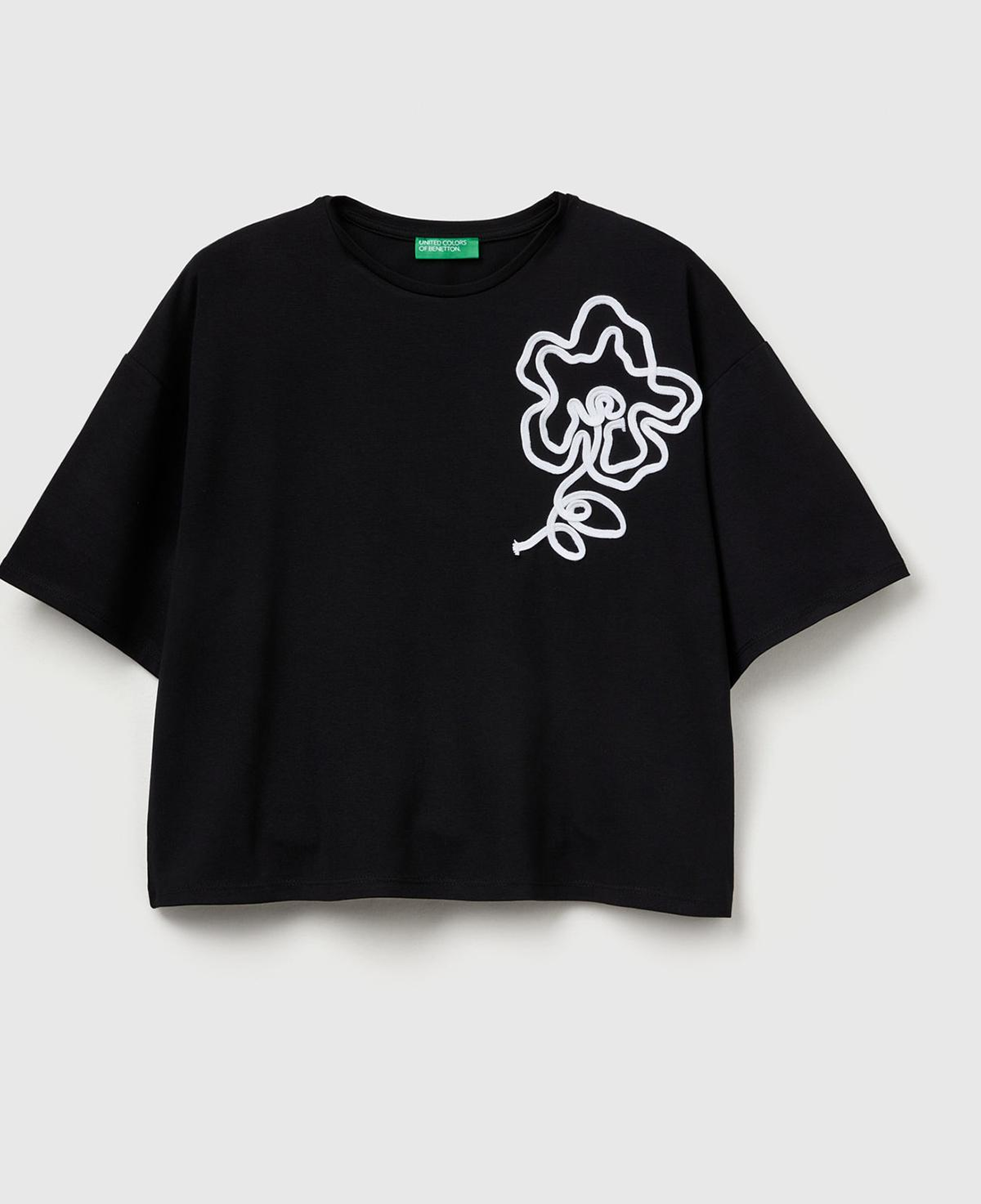 Kadın Siyah Koton Karışımlı Çiçek Aplikeli T-Shirt
