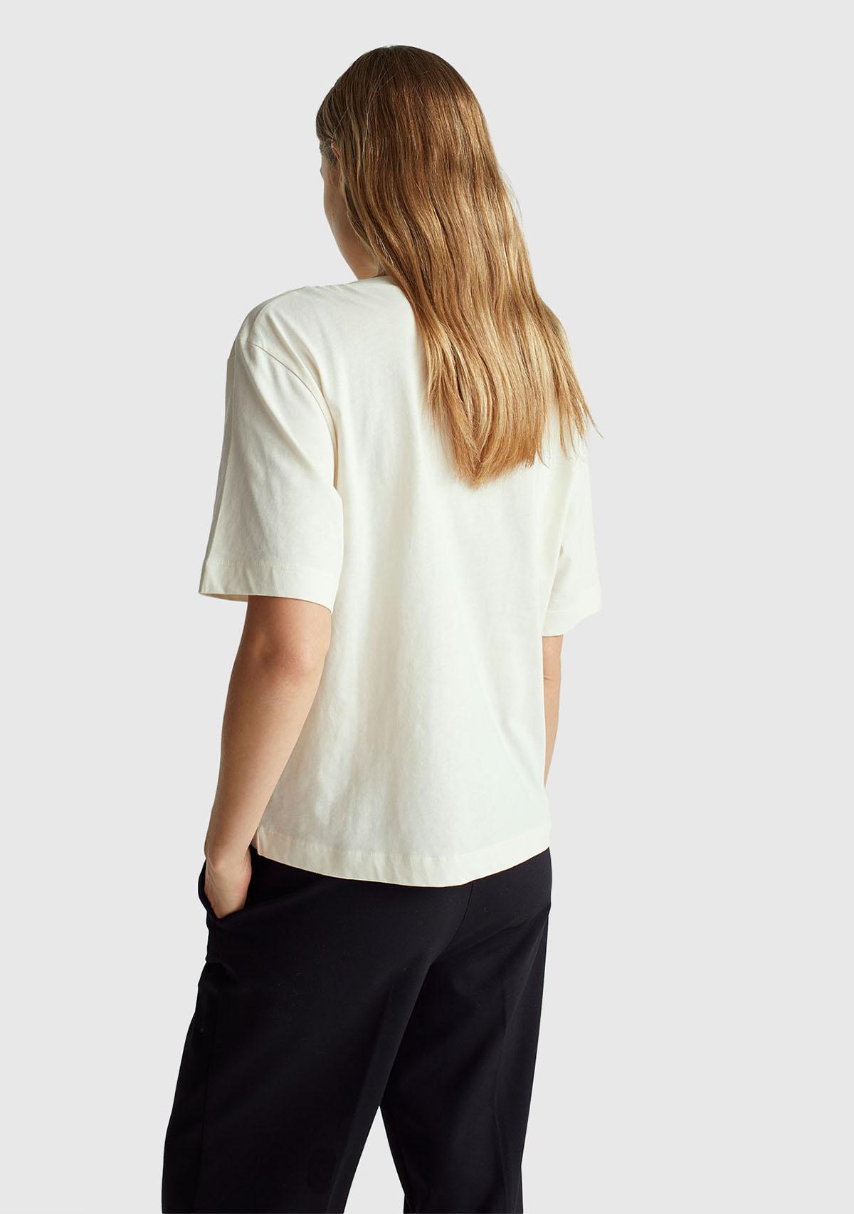 Kadın Krem %100 Pamuk Önü Yazı İşlemeli Kayık Yaka T-Shirt