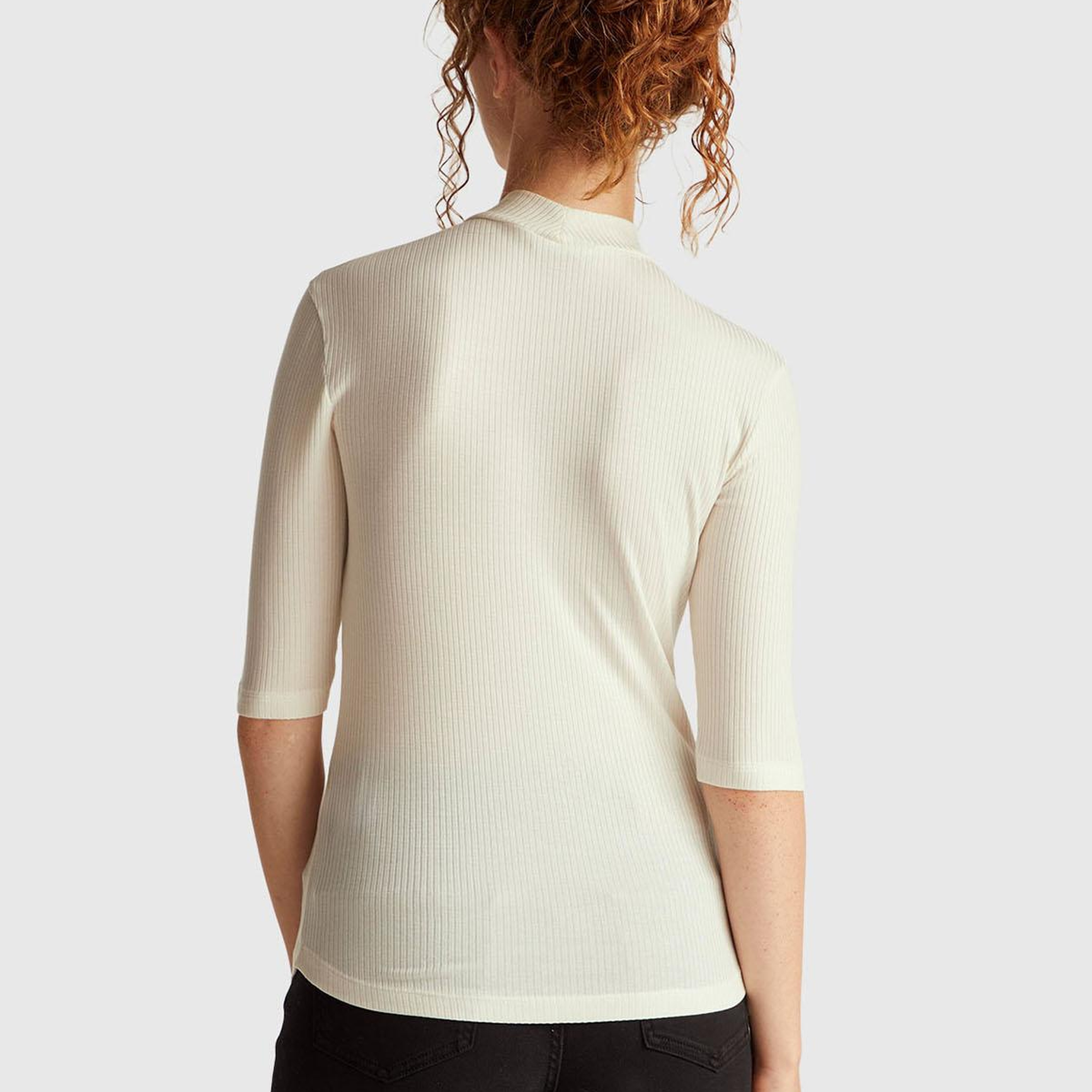 Kadın Krem Liyosel Karşımlı Yarım Kol Slim Fit Dik Yaka T-Shirt