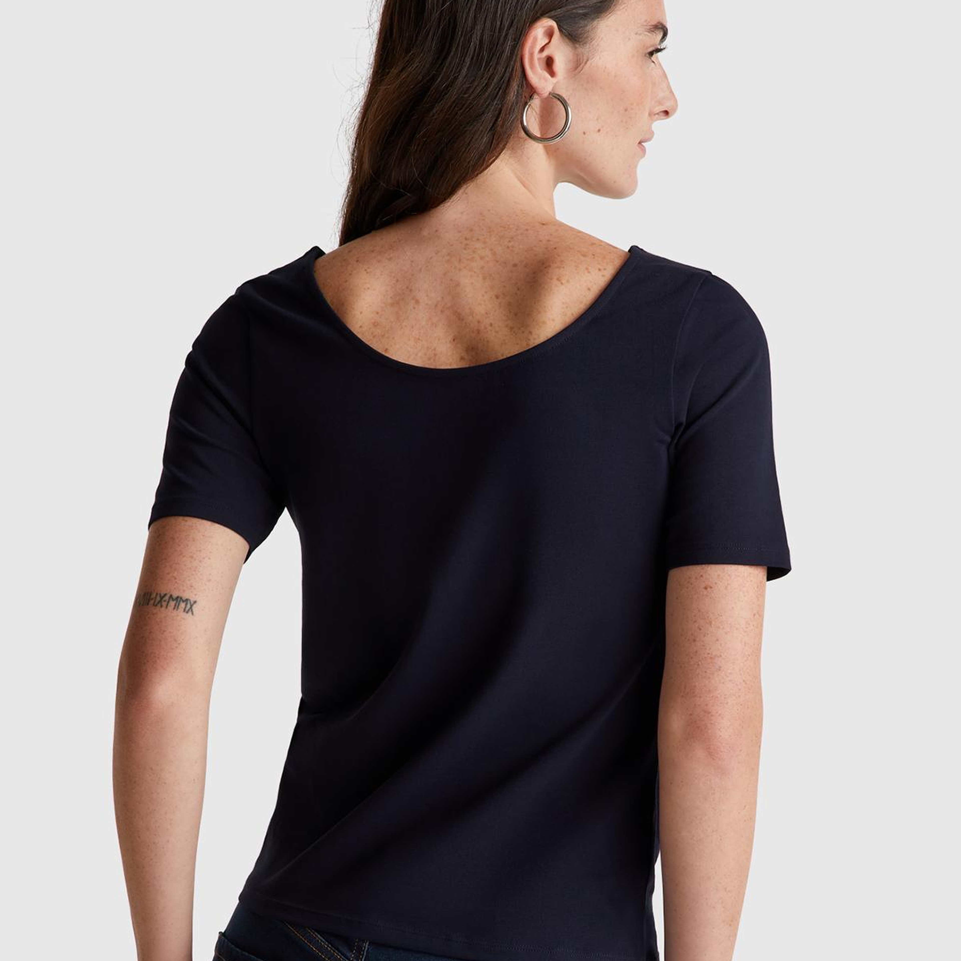 Kadın Lacivert Pamuk Karışımlı Örme Slim Fit Geniş Yaka T-Shirt