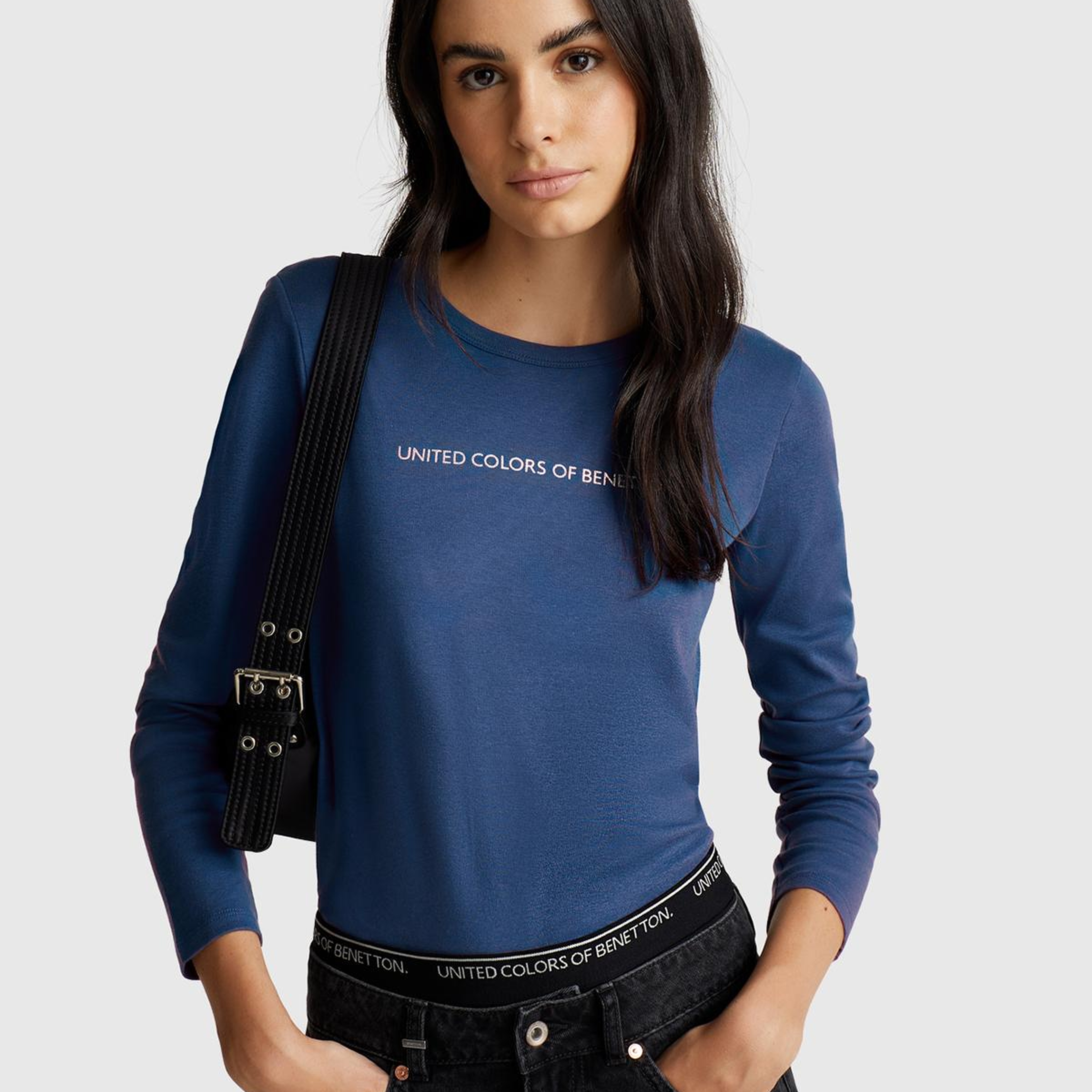 Kadın İndigo Mavisi %100 Koton Bisiklet Yaka Benetton Yazılı Uzun Kollu T-Shirt