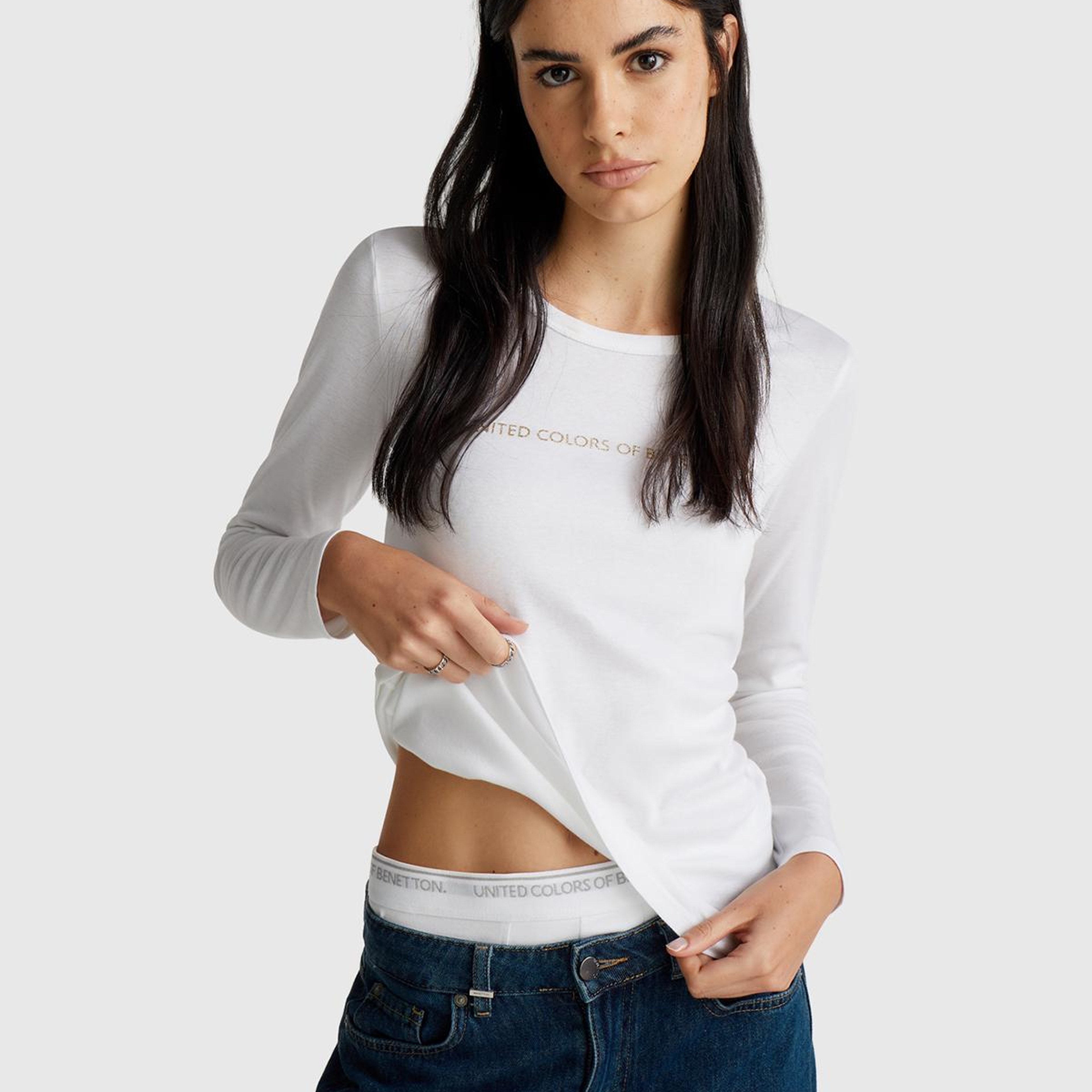 Kadın Beyaz %100 Koton Bisiklet Yaka Benetton Yazılı Uzun Kollu T-Shirt