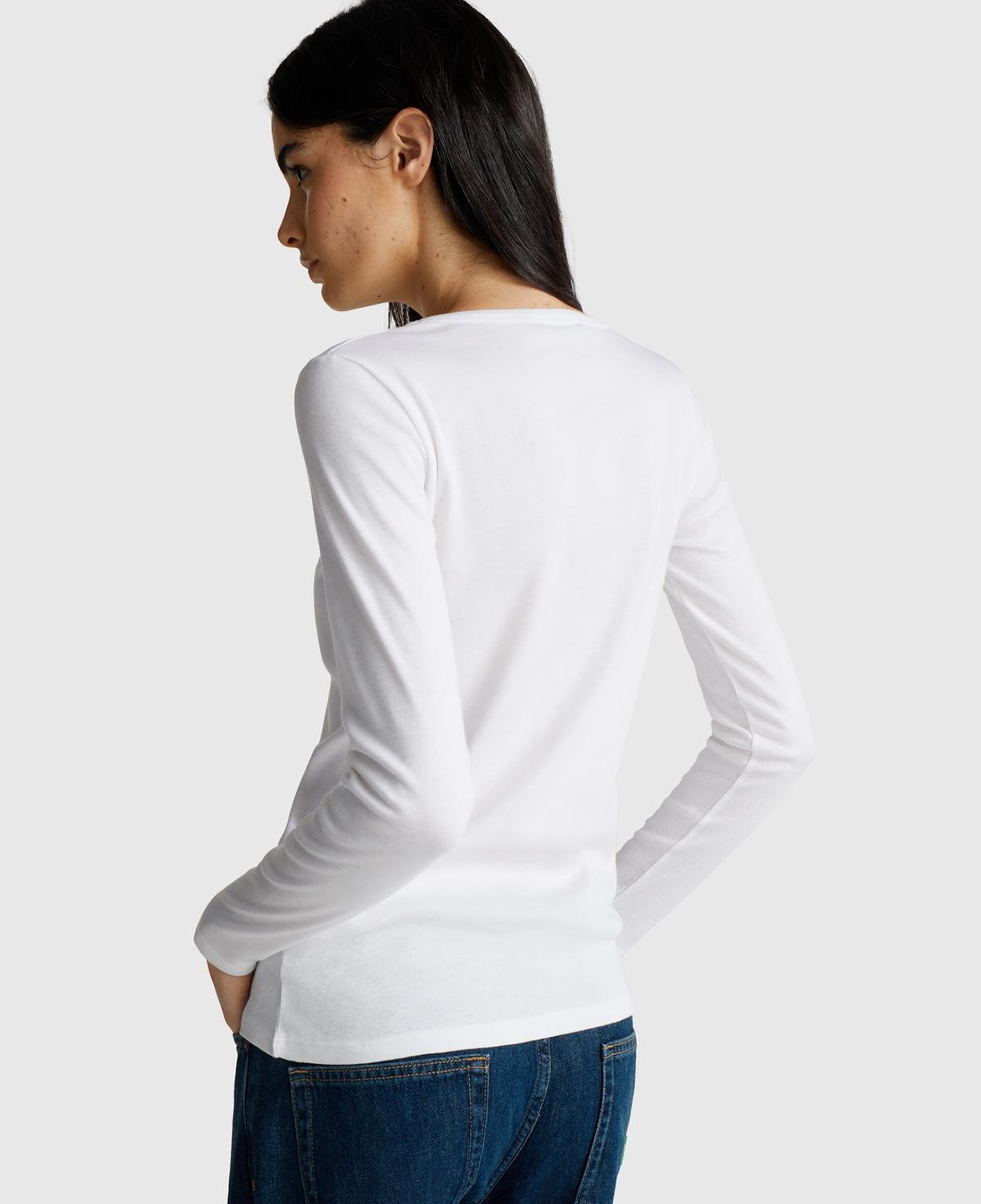 Kadın Beyaz %100 Koton Bisiklet Yaka Benetton Yazılı Uzun Kollu T-Shirt