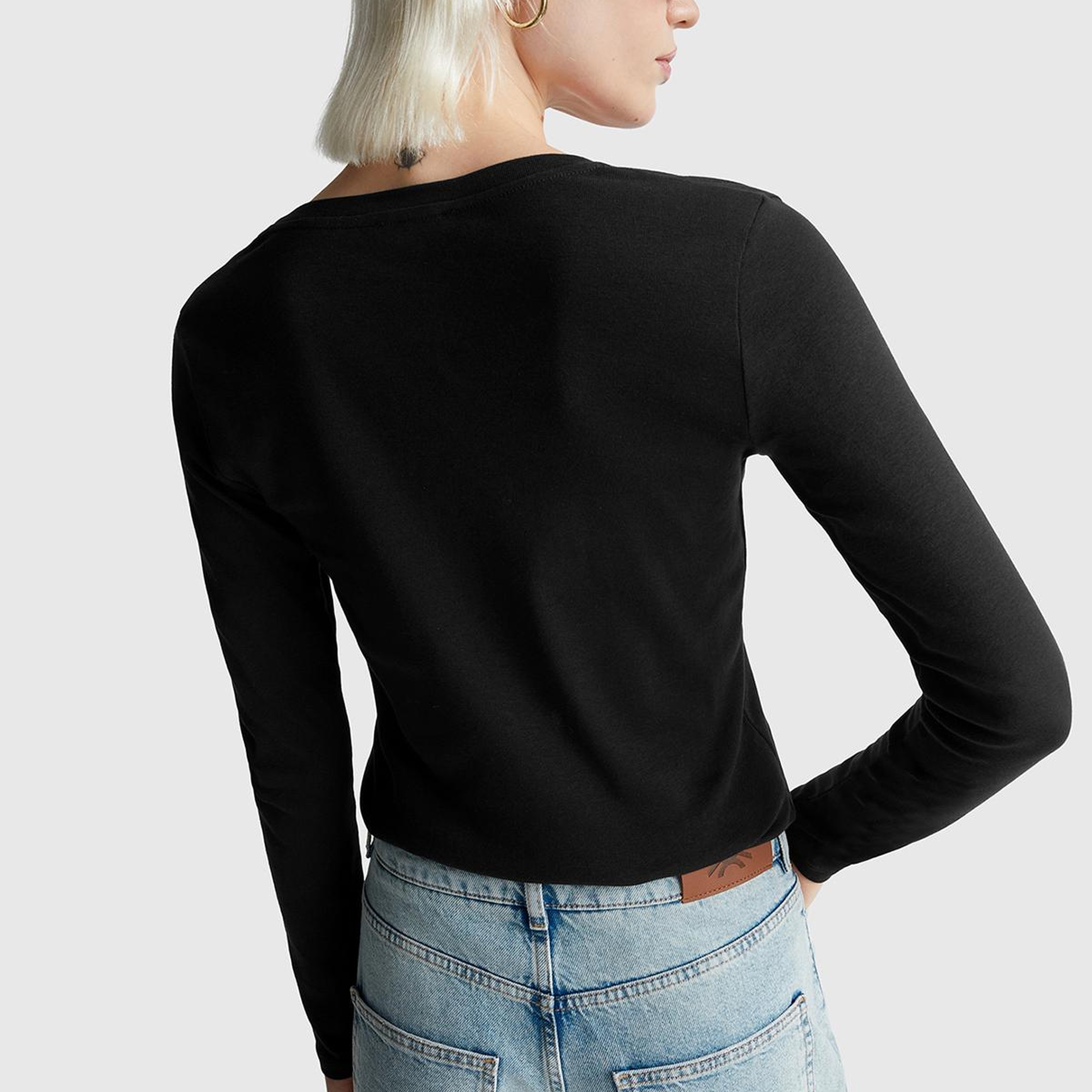Kadın Siyah Basic V Yaka Uzun Kollu T-Shirt