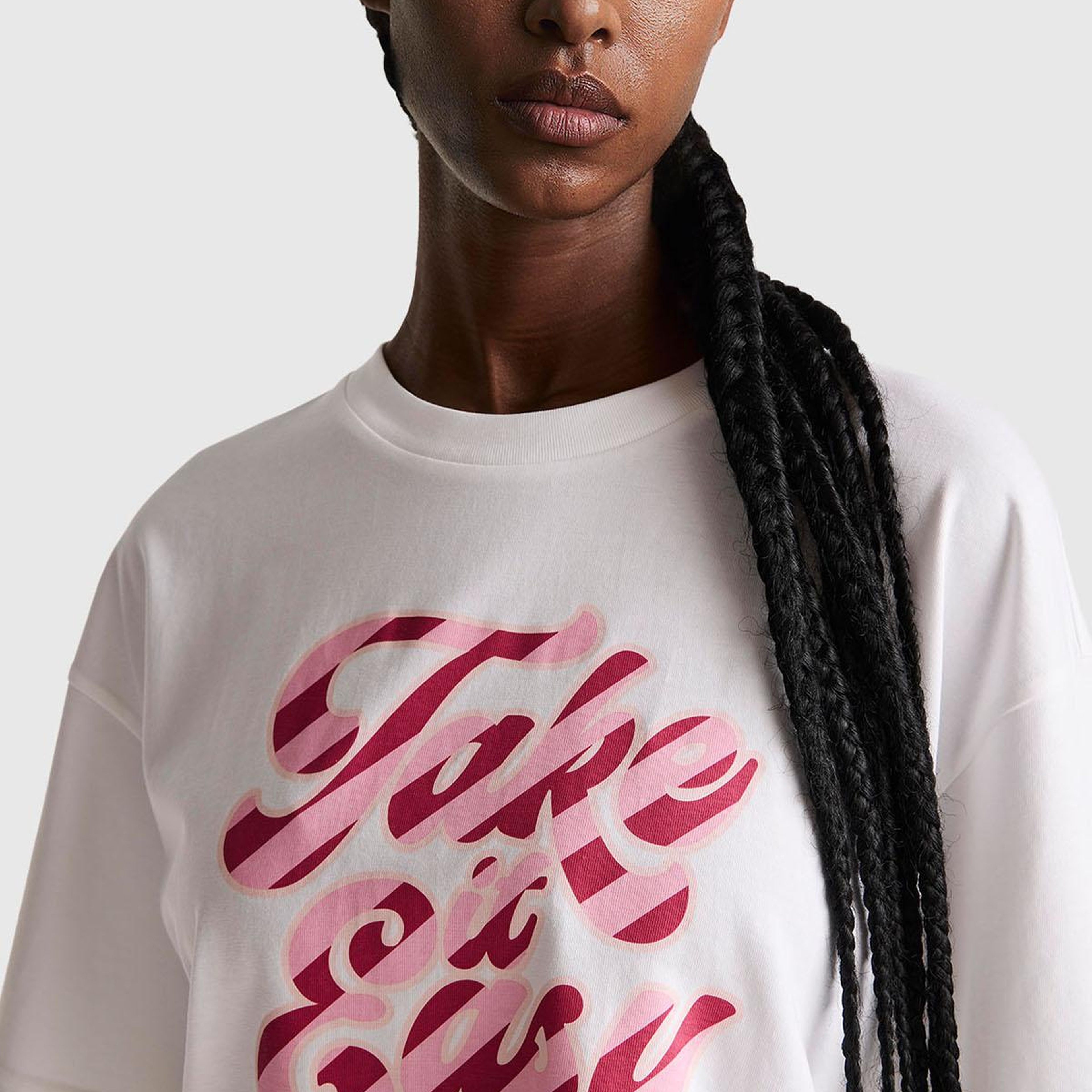 Kadın Beyaz-Pembe Yazılı %100 Pamuk Önü Yazı Baskılı Bisiklet Yaka T-Shirt