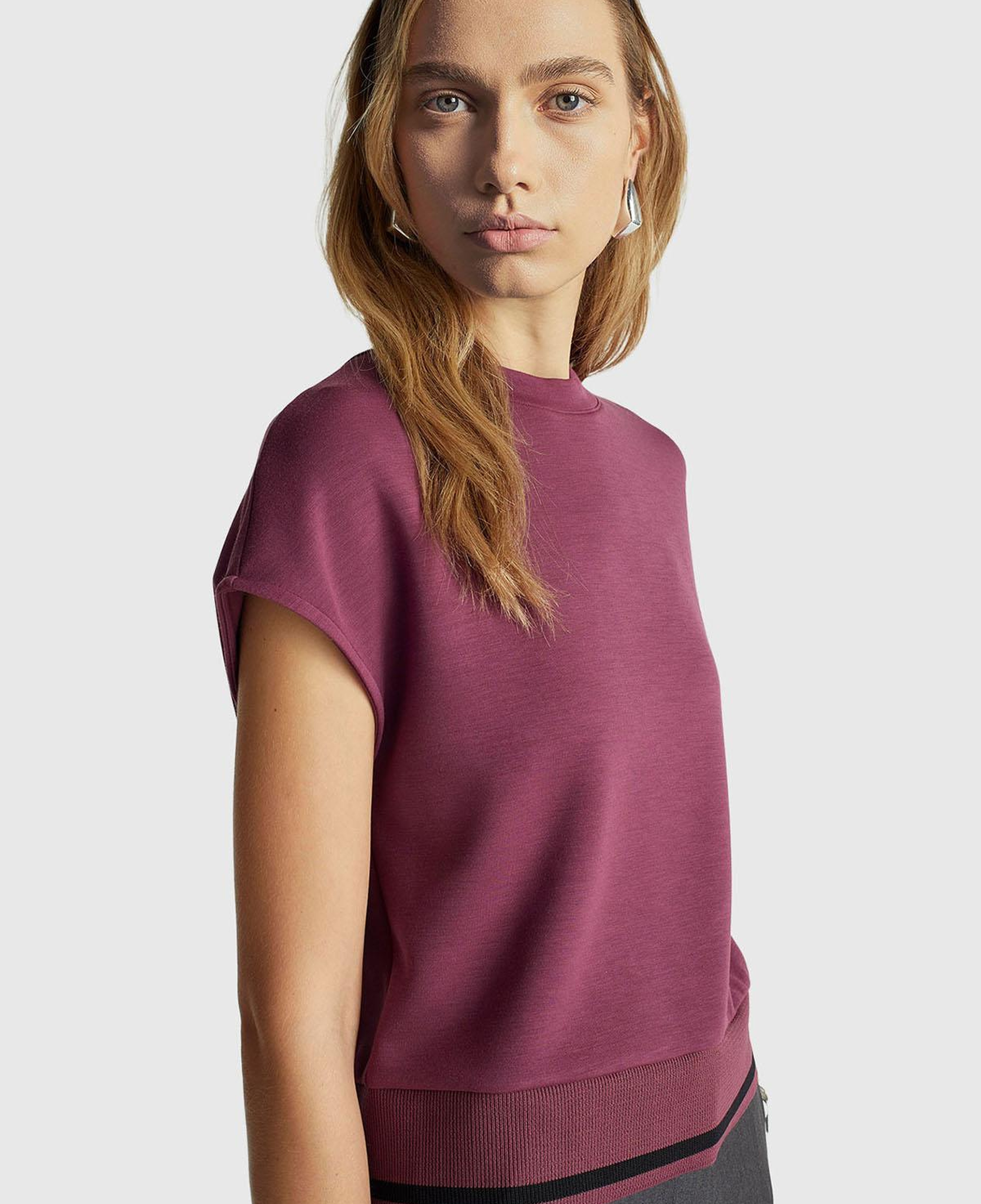 Kadın Mürdüm Modal Karışımlı Beli Çizgi Detaylı Kolsuz Sweatshirt