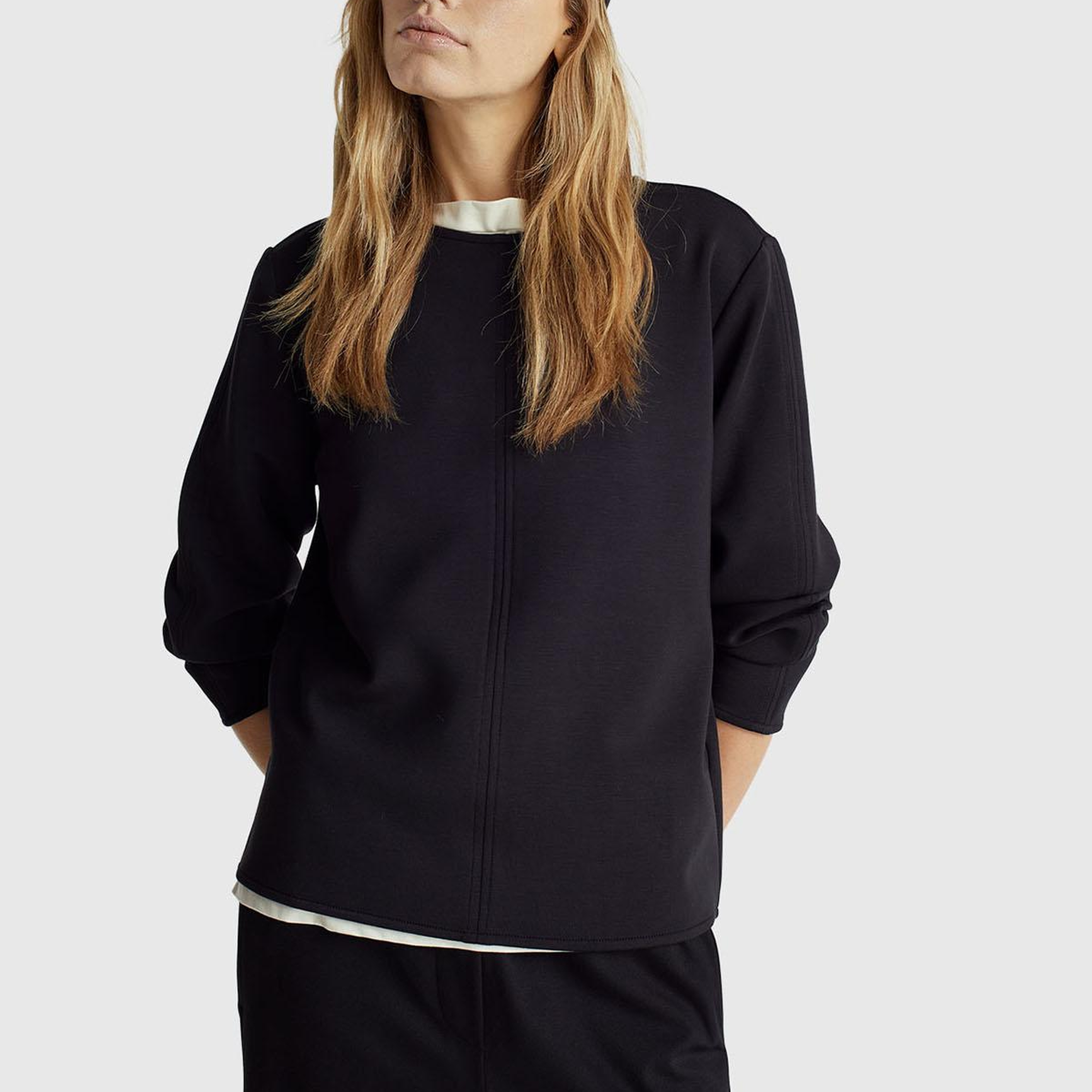 Kadın Siyah Modal Karışımlı Etiket Detaylı Bisiklet Yaka Sweatshirt