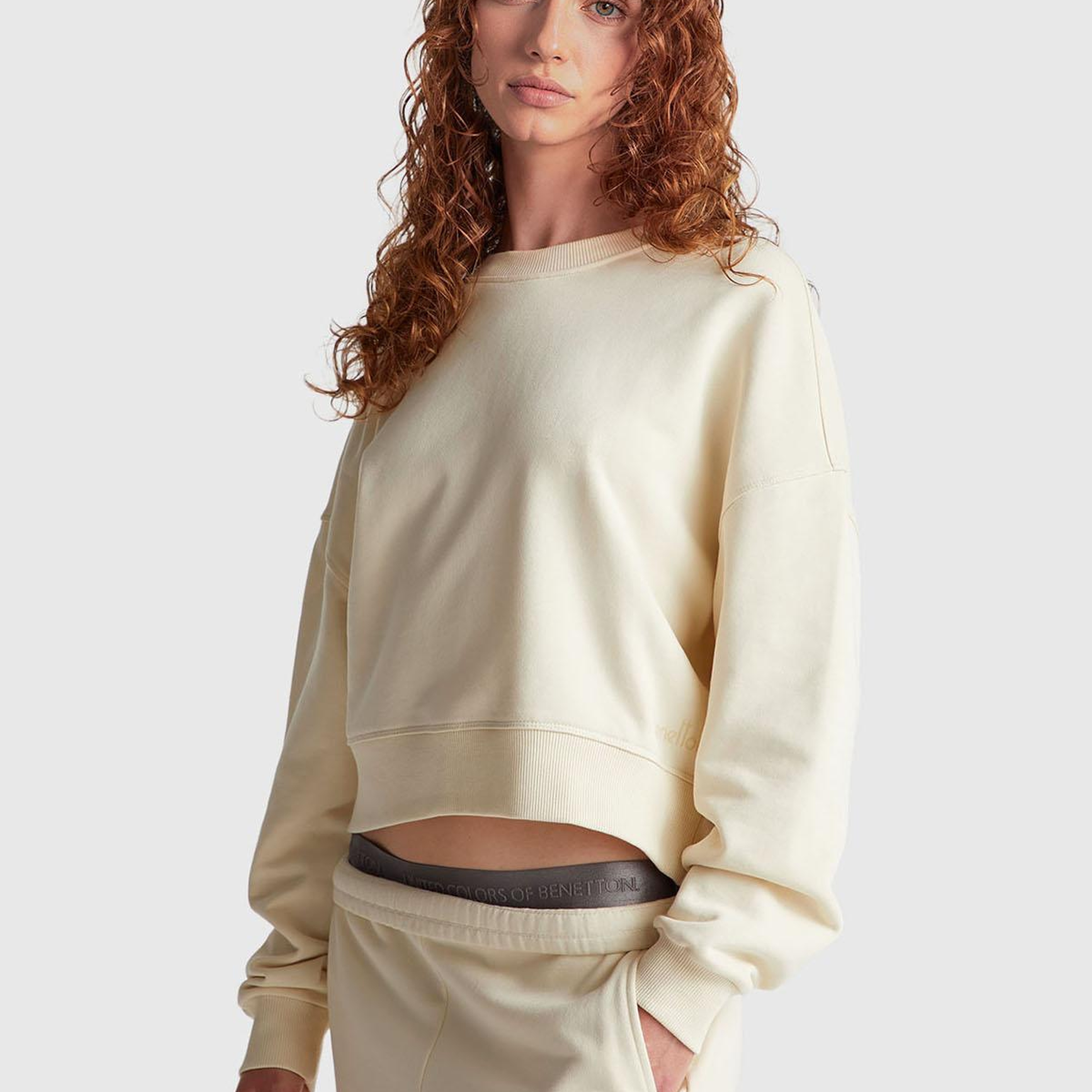 Kadın Krem %100 Pamuk Ribana Detaylı Bisiklet Yaka Sweatshirt