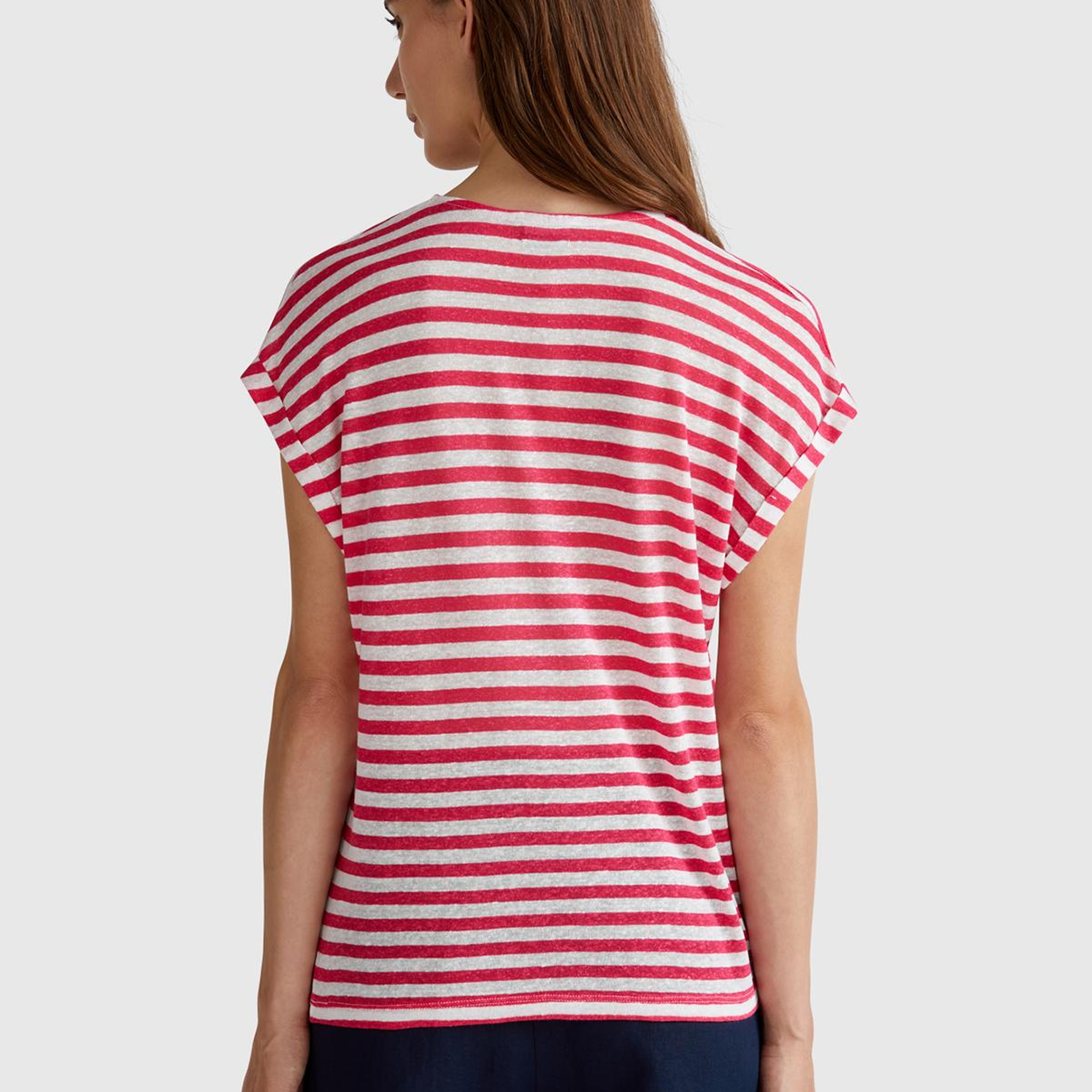 Kadın Fuşya Mix Keten Karışımlı Rahat Kalıp Çizgili V Yaka T-Shirt