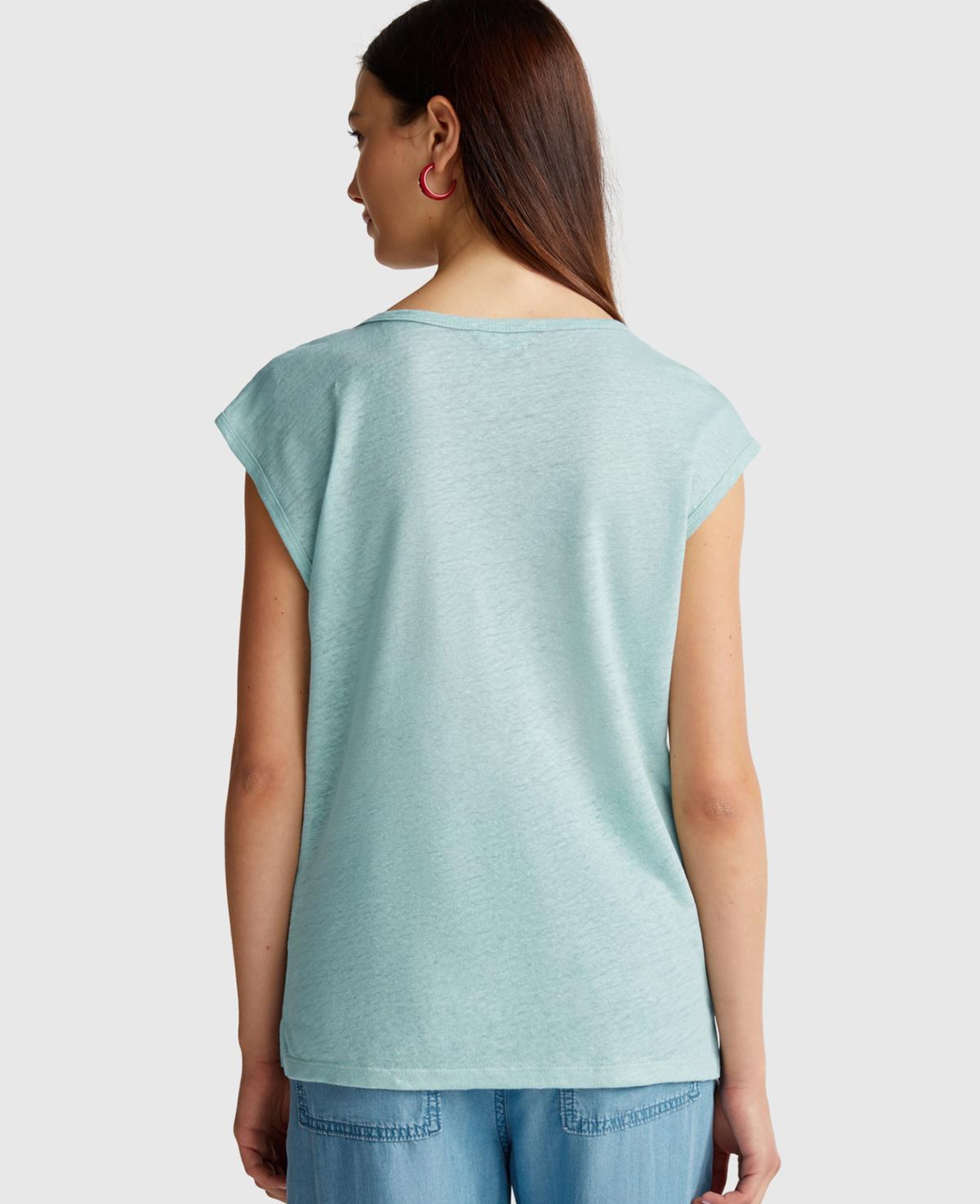 Kadın Su Yeşili %100 Keten Yanları Yırtmaçlı Relax Fit Yuvarlak Yaka T-Shirt