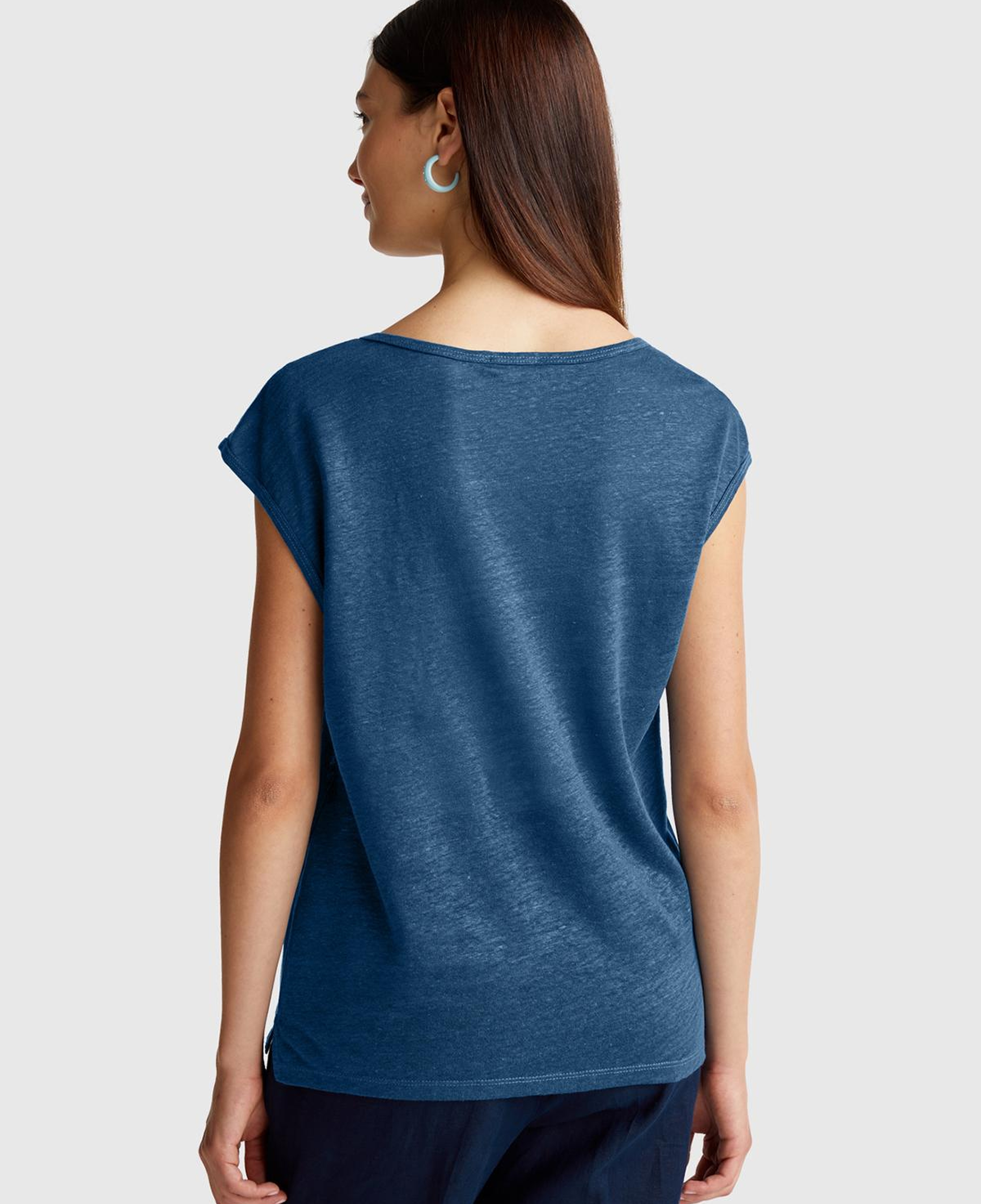 Kadın Denim %100 Keten Yanları Yırtmaçlı Relax Fit Yuvarlak Yaka T-Shirt