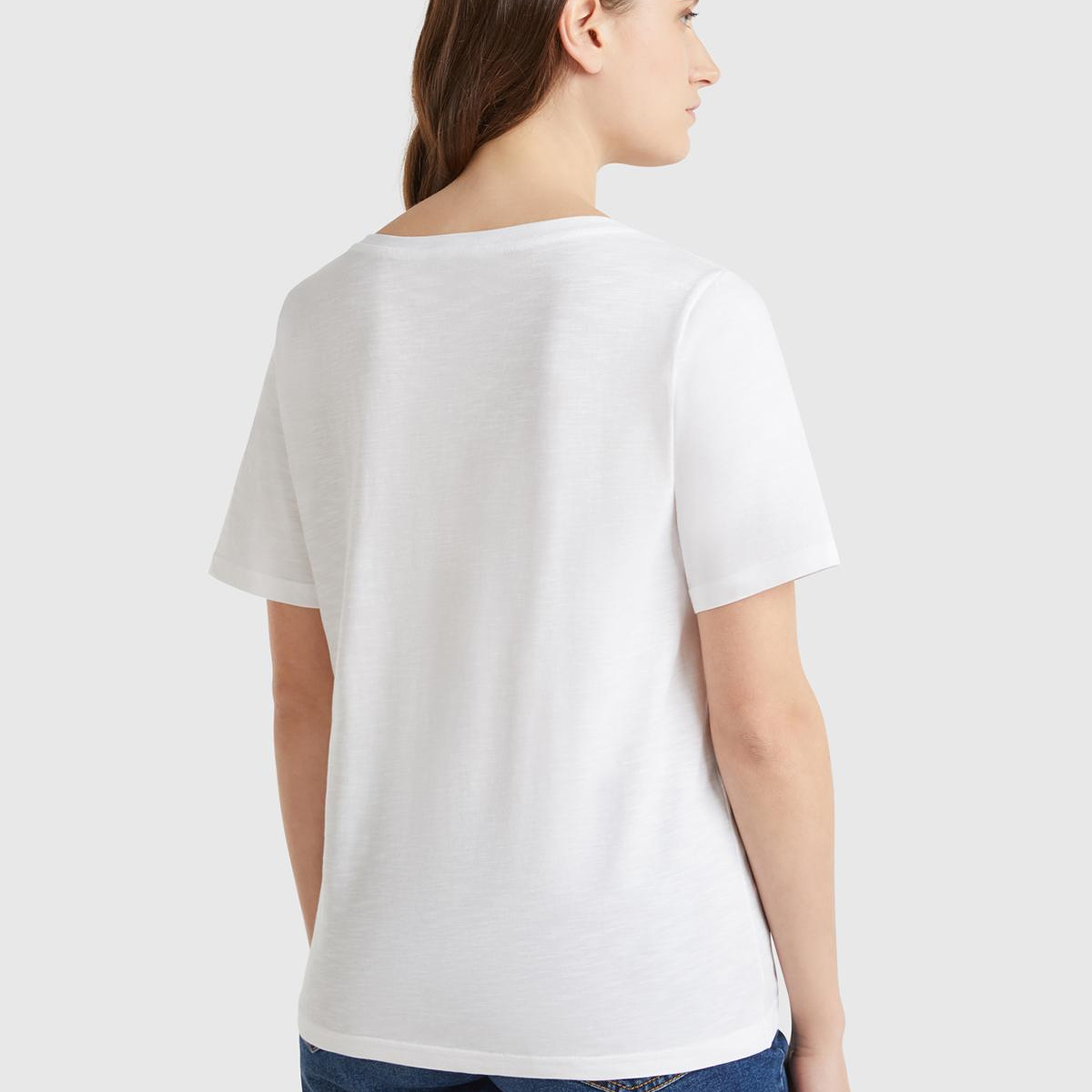 Kadın Beyaz %100 Koton V Yaka Slub T-Shirt