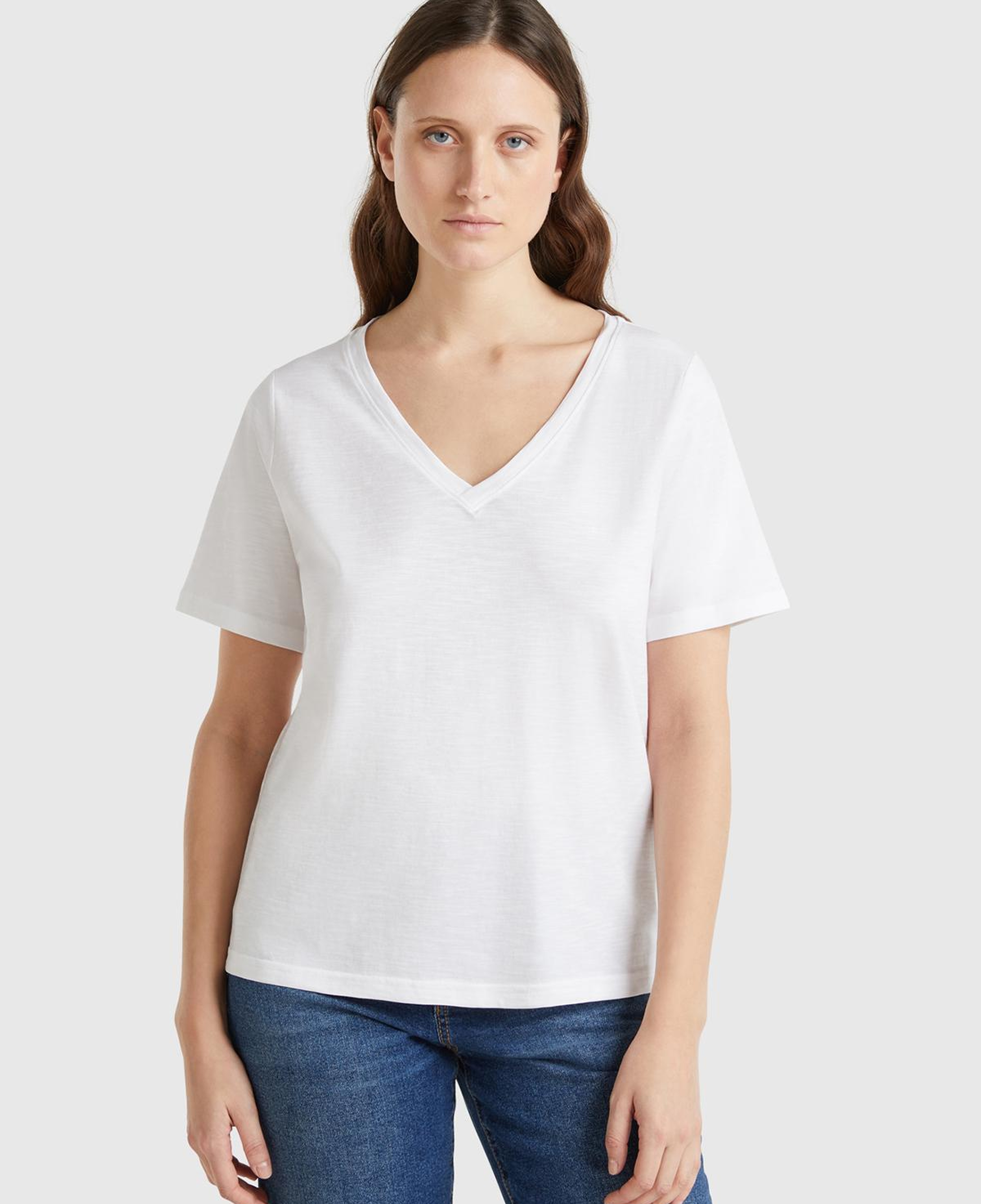 Kadın Beyaz %100 Koton V Yaka Slub T-Shirt
