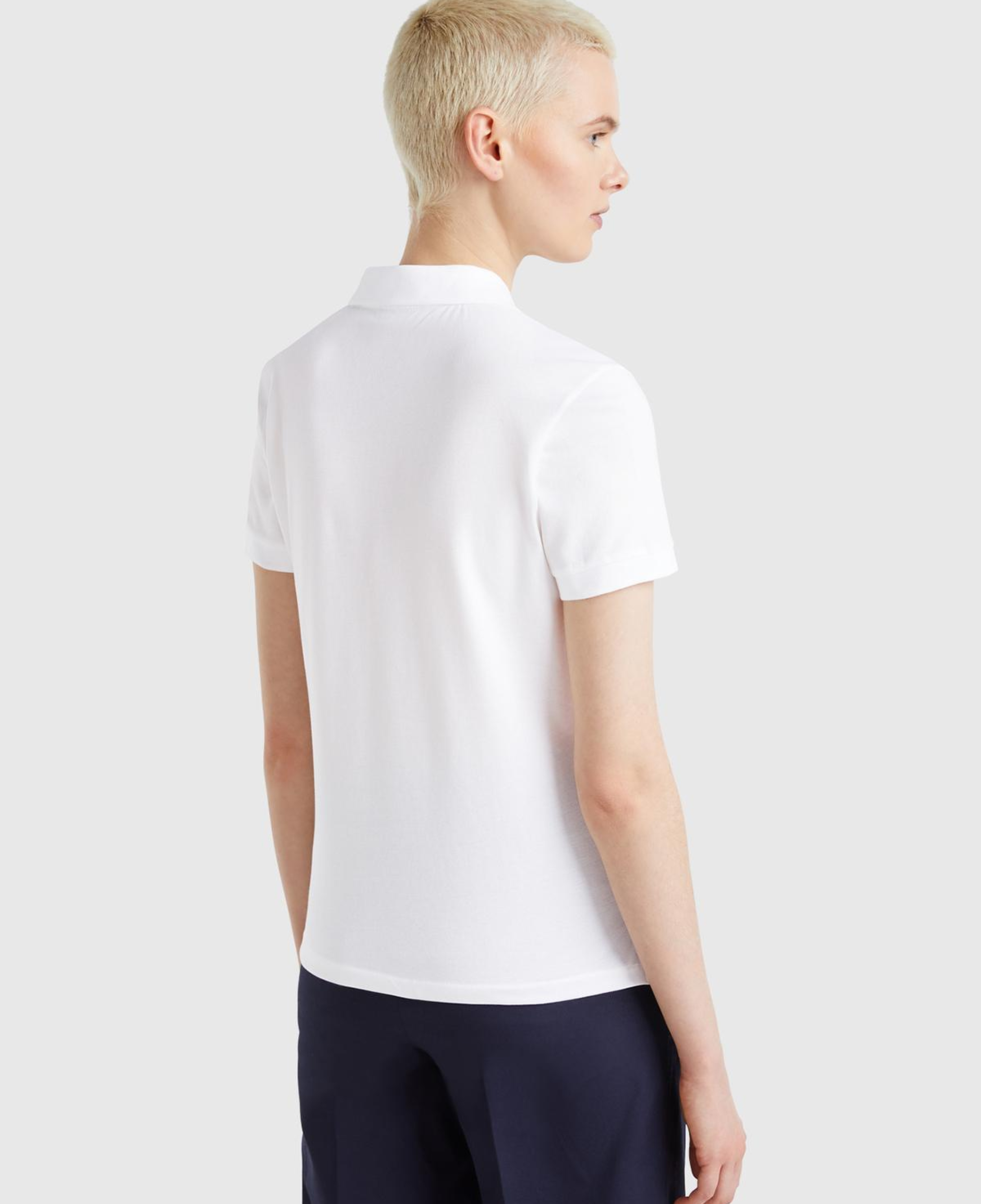 Kadın Beyaz Pamuk Karışımlı Sol Önü Logo Nakışlı Slim Fit Polo T-Shirt