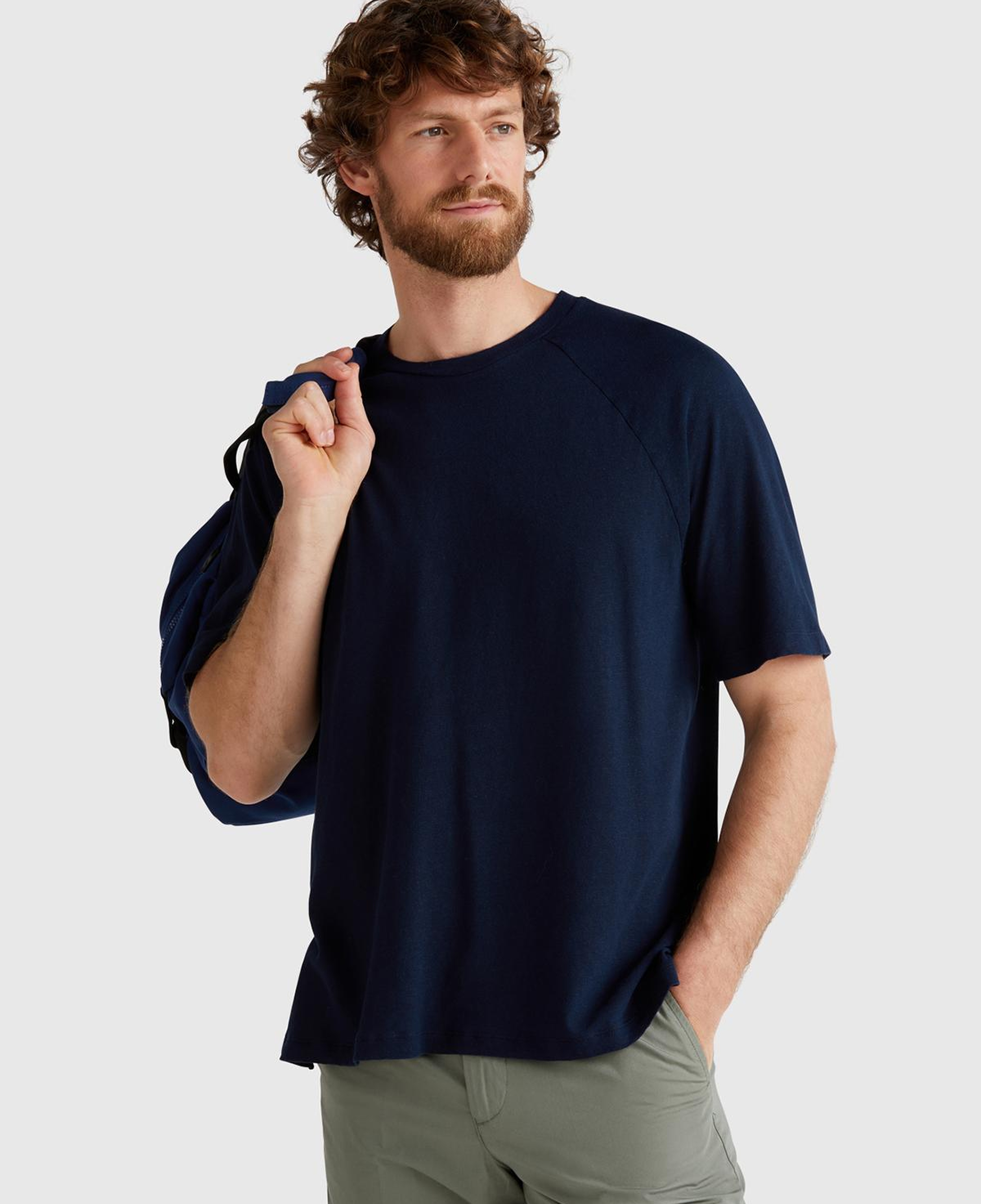 Erkek Lacivert Pamuk ve Keten Karışımlı Reglan Kol Relax Fit T-Shirt