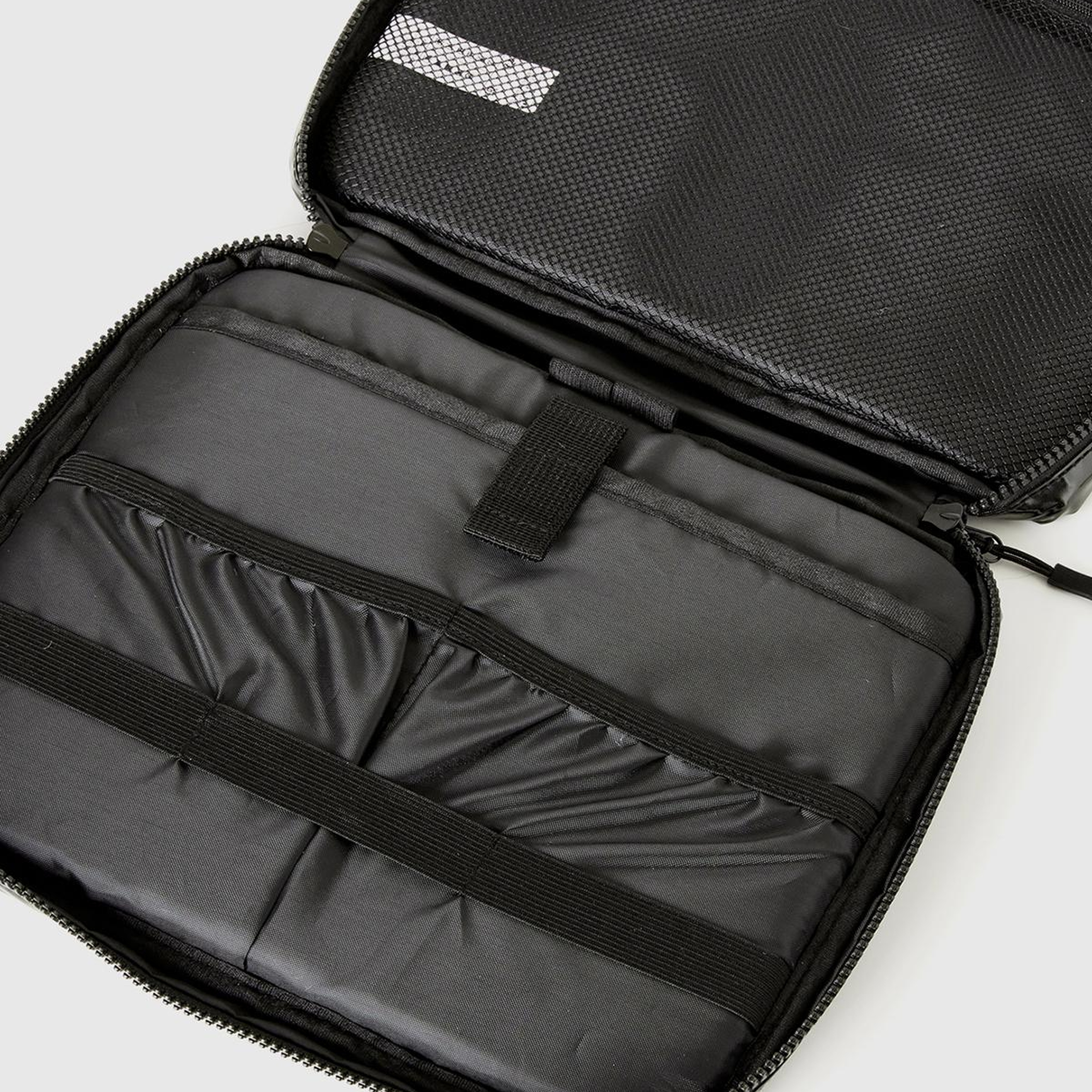 Unisex Siyah Dolgulu Parlak Organizer Çanta