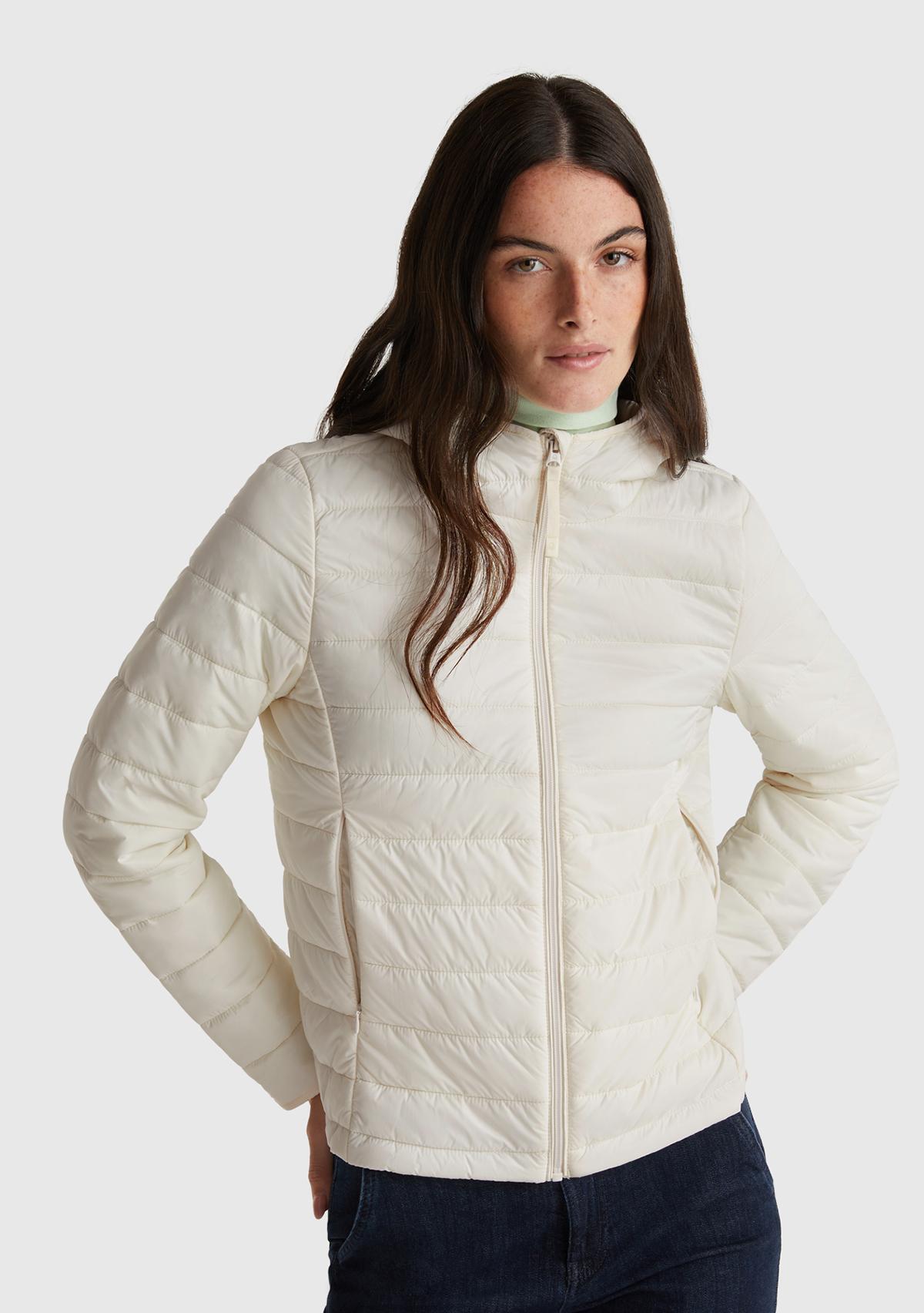 Kadın Krem Polyester Dolgulu Feramuarlı Kapüşonlu Slim Fit Puffer Mont