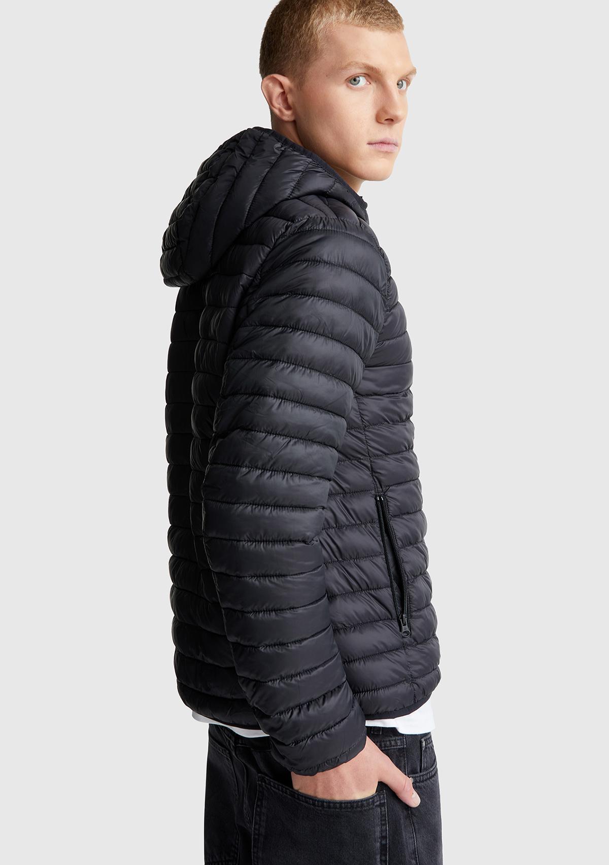 Erkek Siyah Polyester Dolgulu Regular Fit Kapüşonlu Puffer Mont