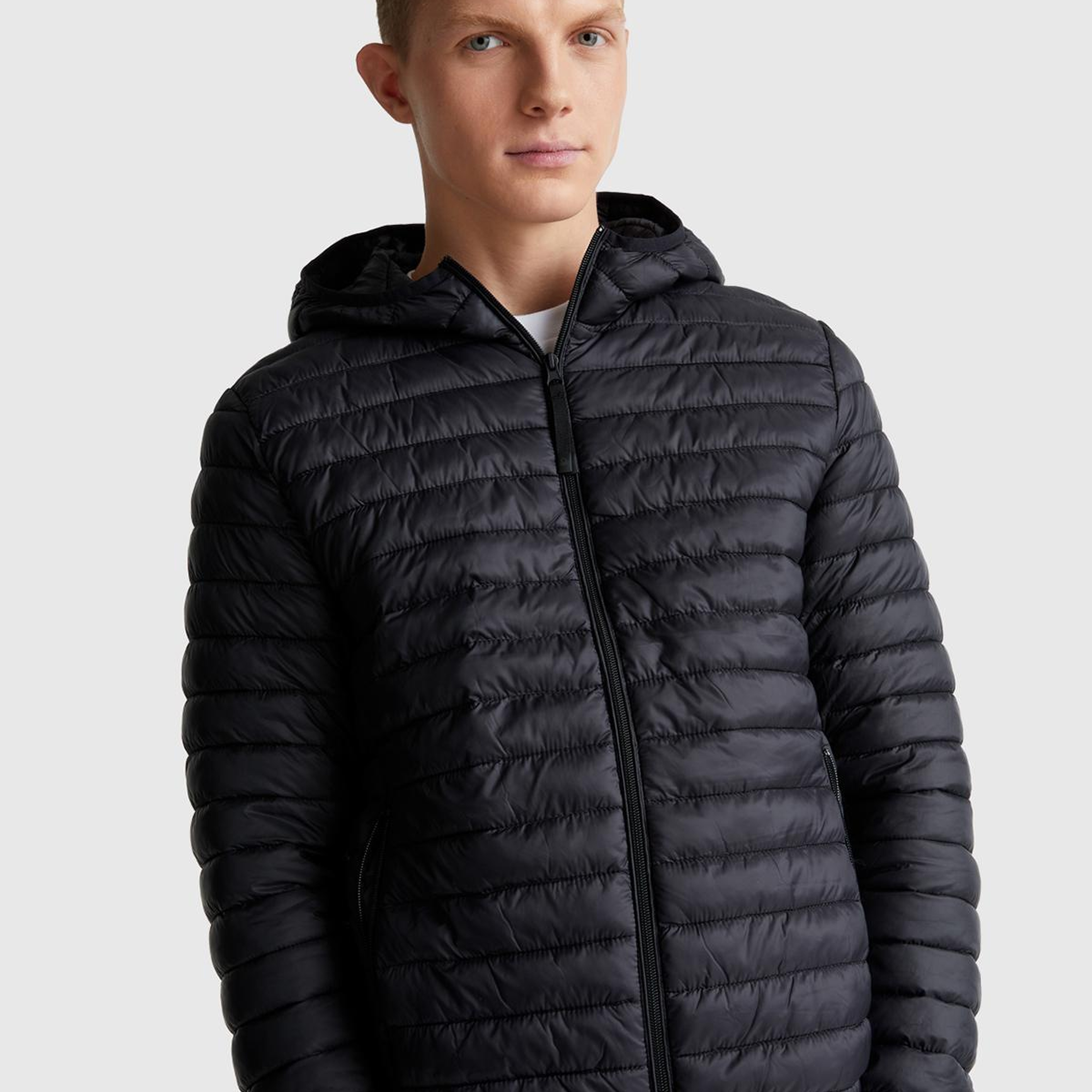 Erkek Siyah Polyester Dolgulu Regular Fit Kapüşonlu Puffer Mont