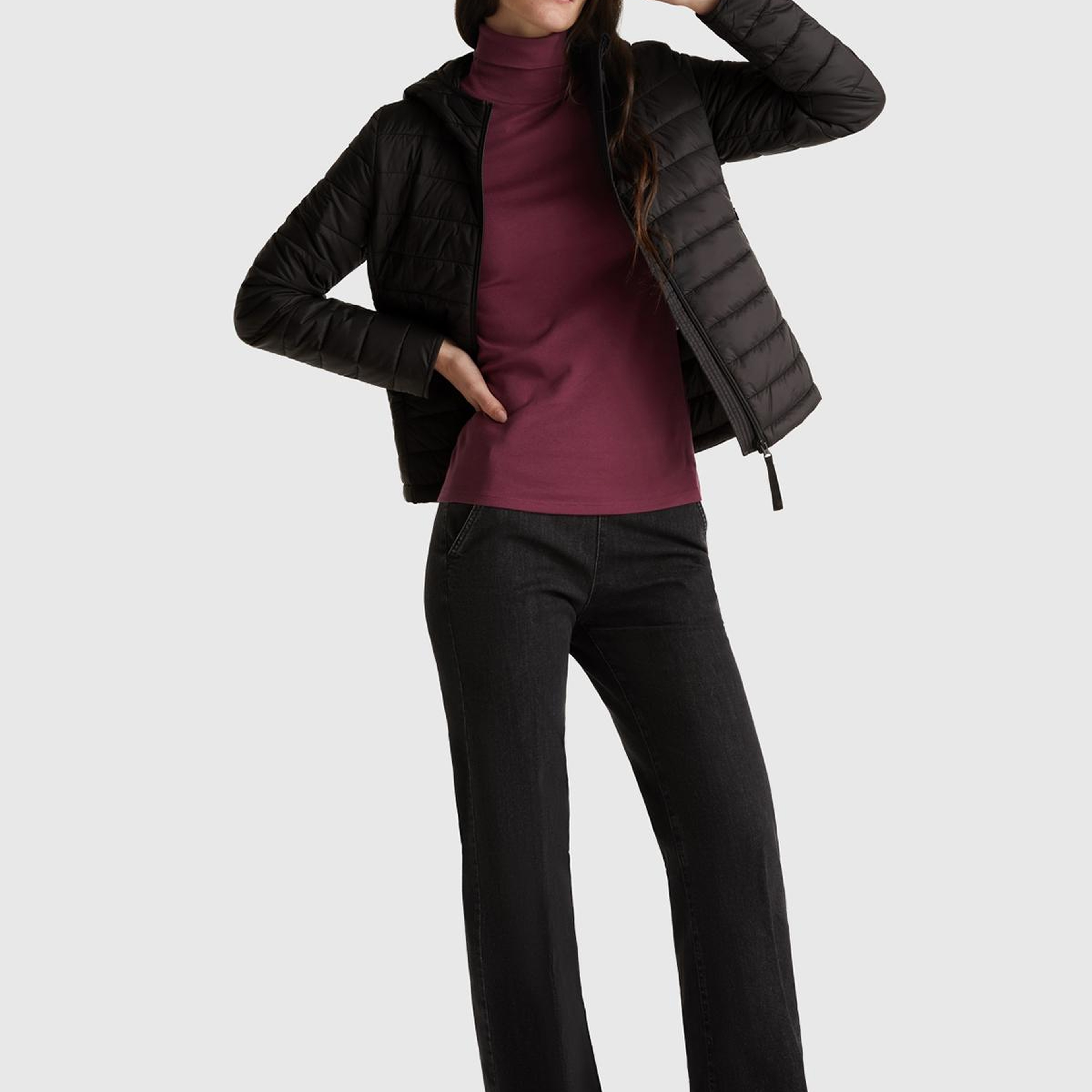 Kadın Siyah Polyester Dolgulu Feramuarlı Kapüşonlu Slim Fit Puffer Mont