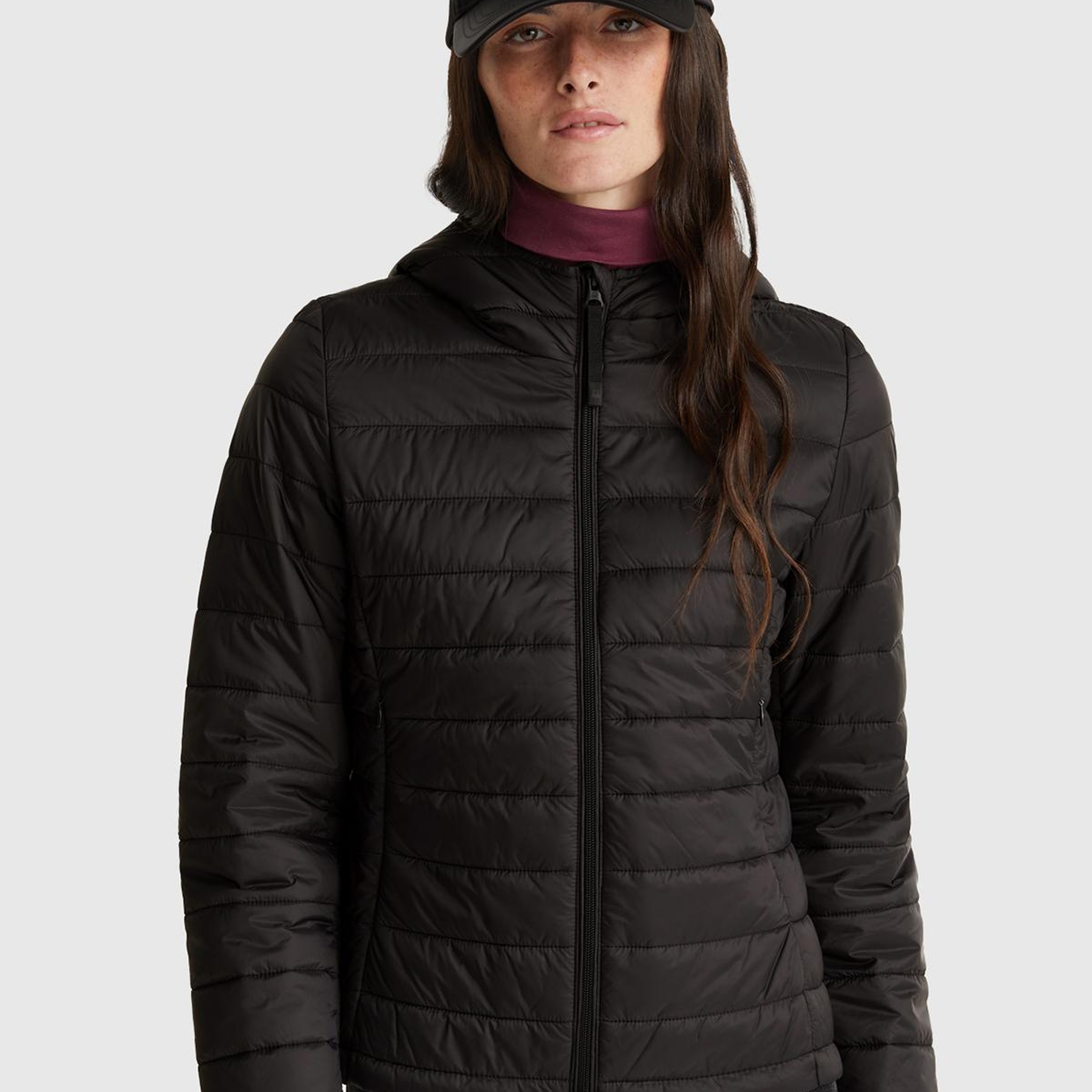 Kadın Siyah Polyester Dolgulu Feramuarlı Kapüşonlu Slim Fit Puffer Mont