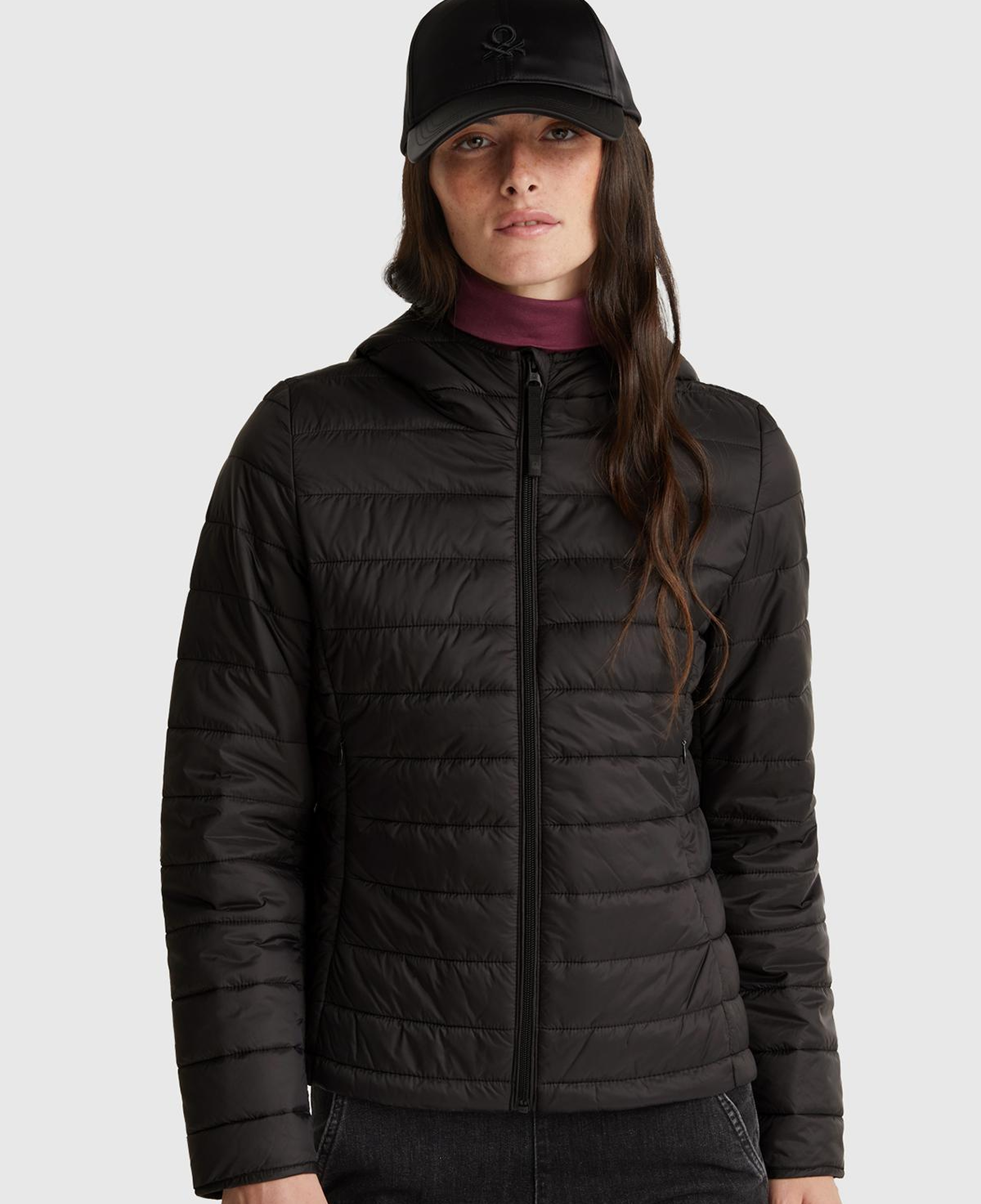 Kadın Siyah Polyester Dolgulu Feramuarlı Kapüşonlu Slim Fit Puffer Mont
