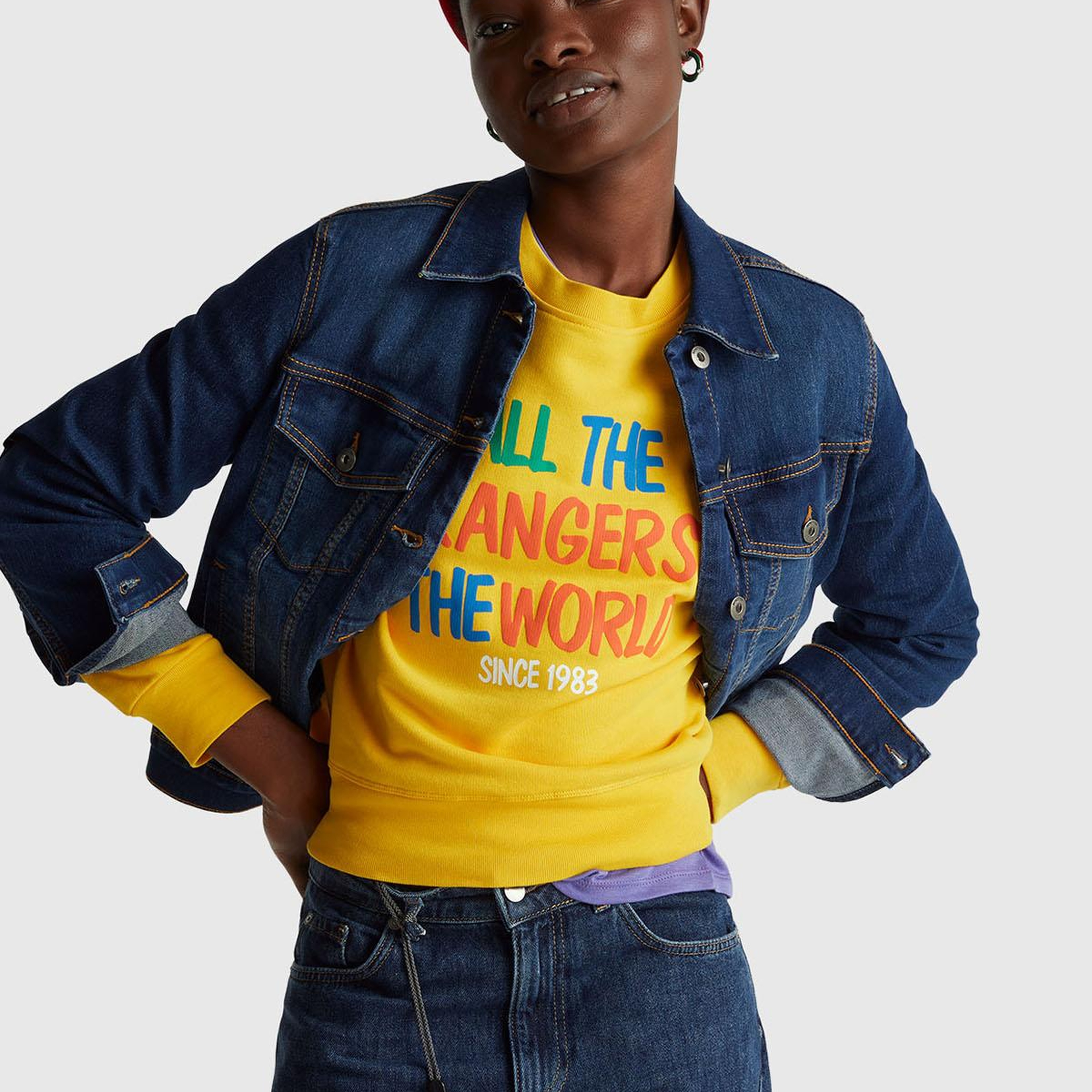 Kadın Sarı  %100 Pamuk Renk Bloklu Stranger Things Baskılı Sweatshirt
