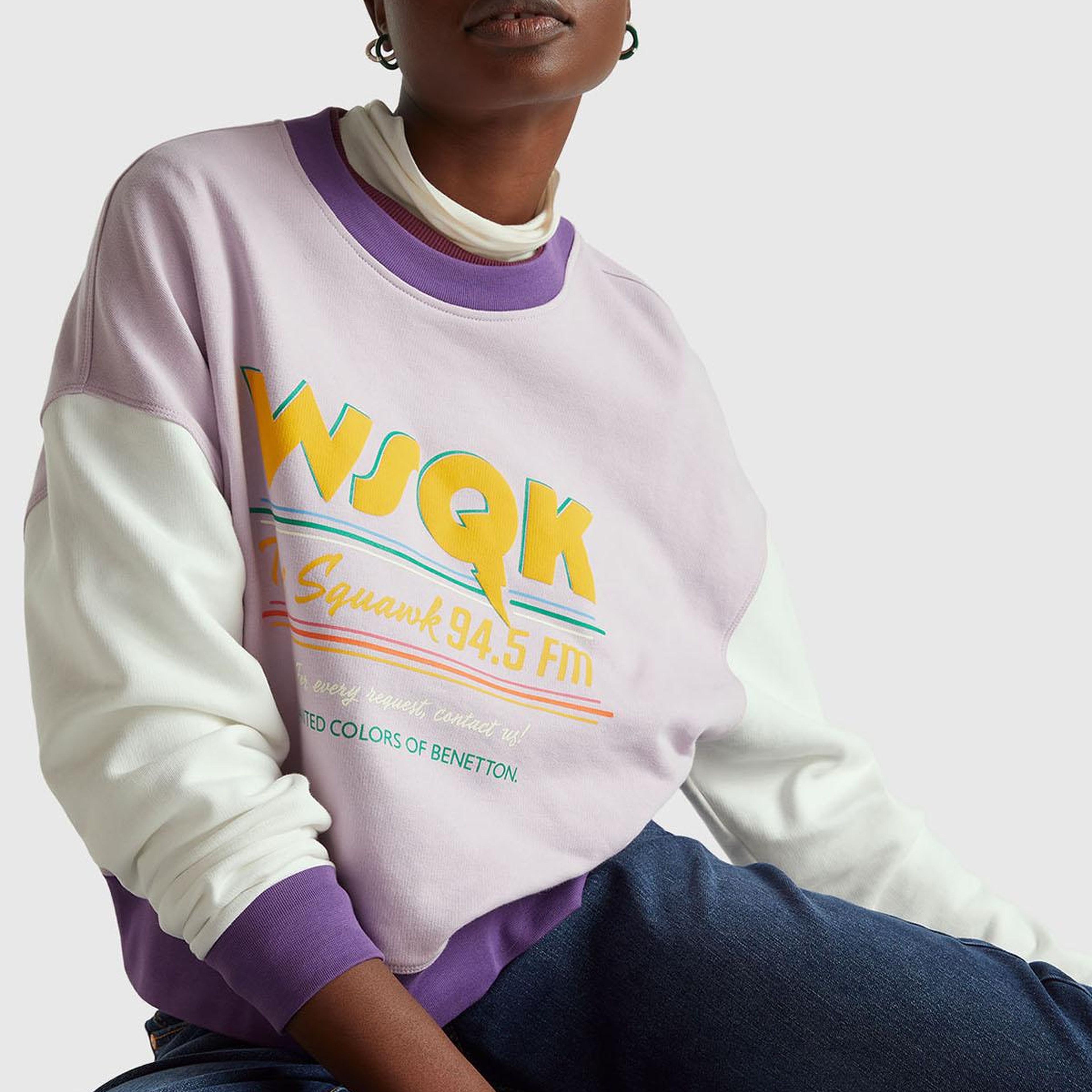 Kadın Beyaz  %100 Pamuk Renk Bloklu Stranger Things Baskılı Sweatshirt