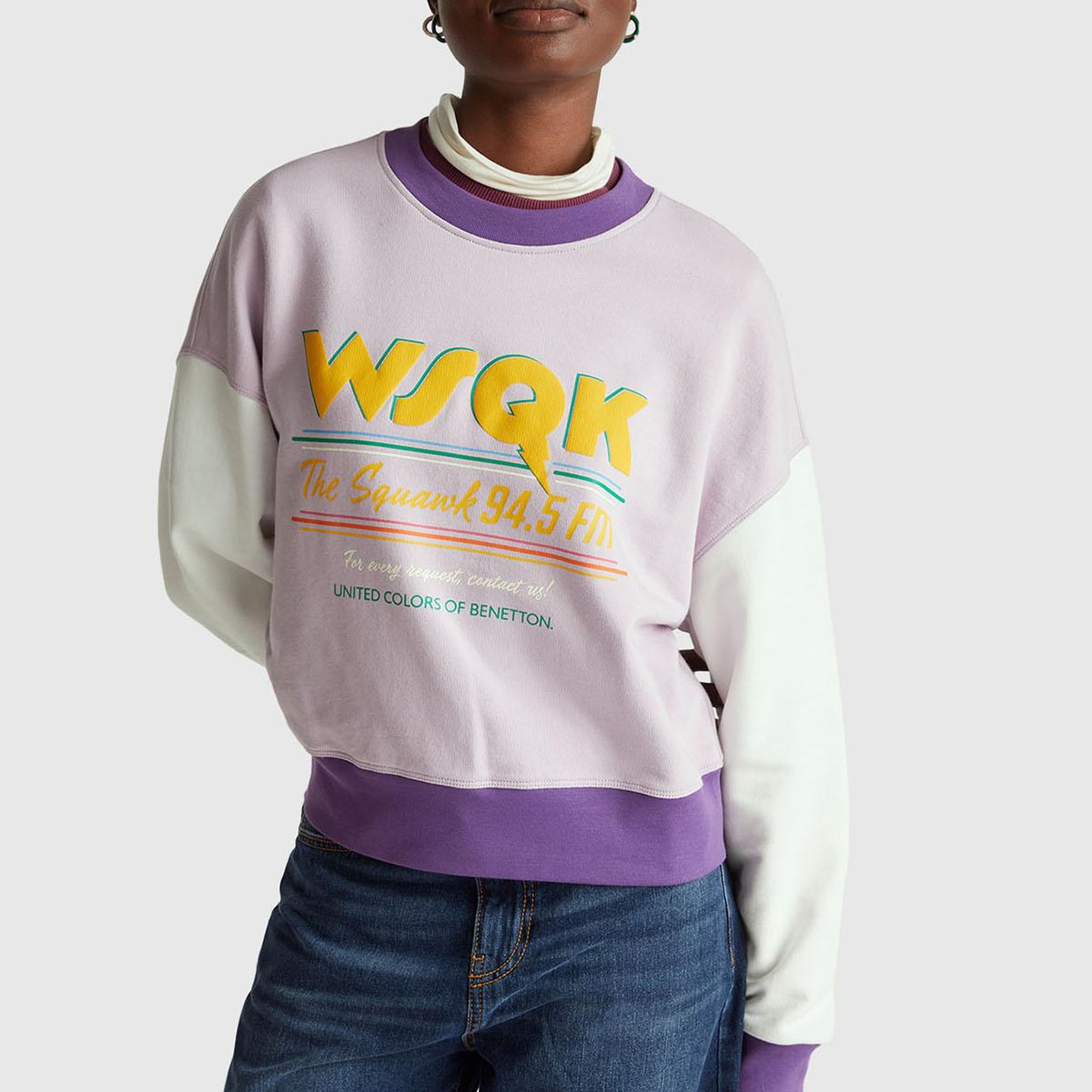 Kadın Beyaz  %100 Pamuk Renk Bloklu Stranger Things Baskılı Sweatshirt