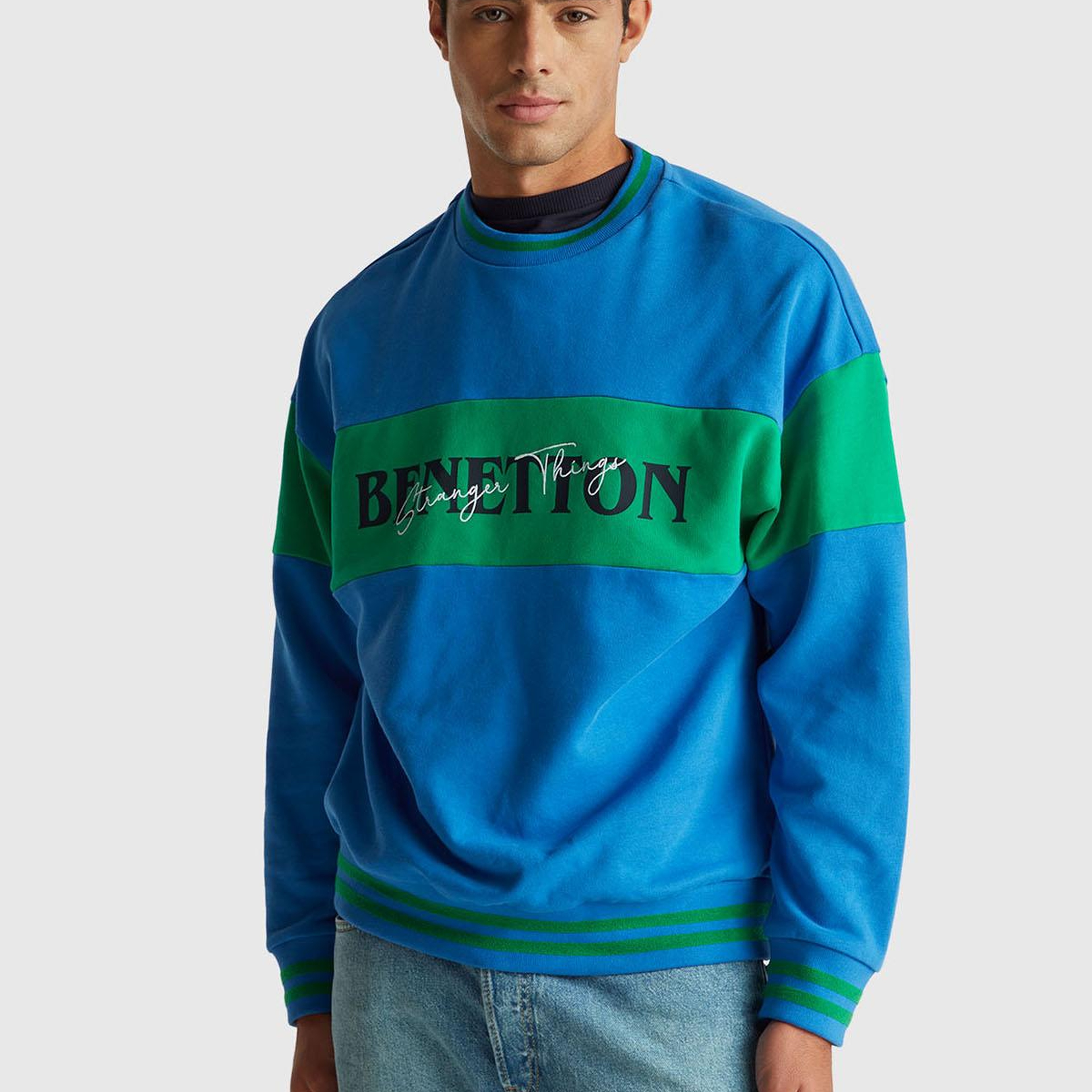 Unisex Mavi Stranger Things Renk Bloklu Sweatshirt
