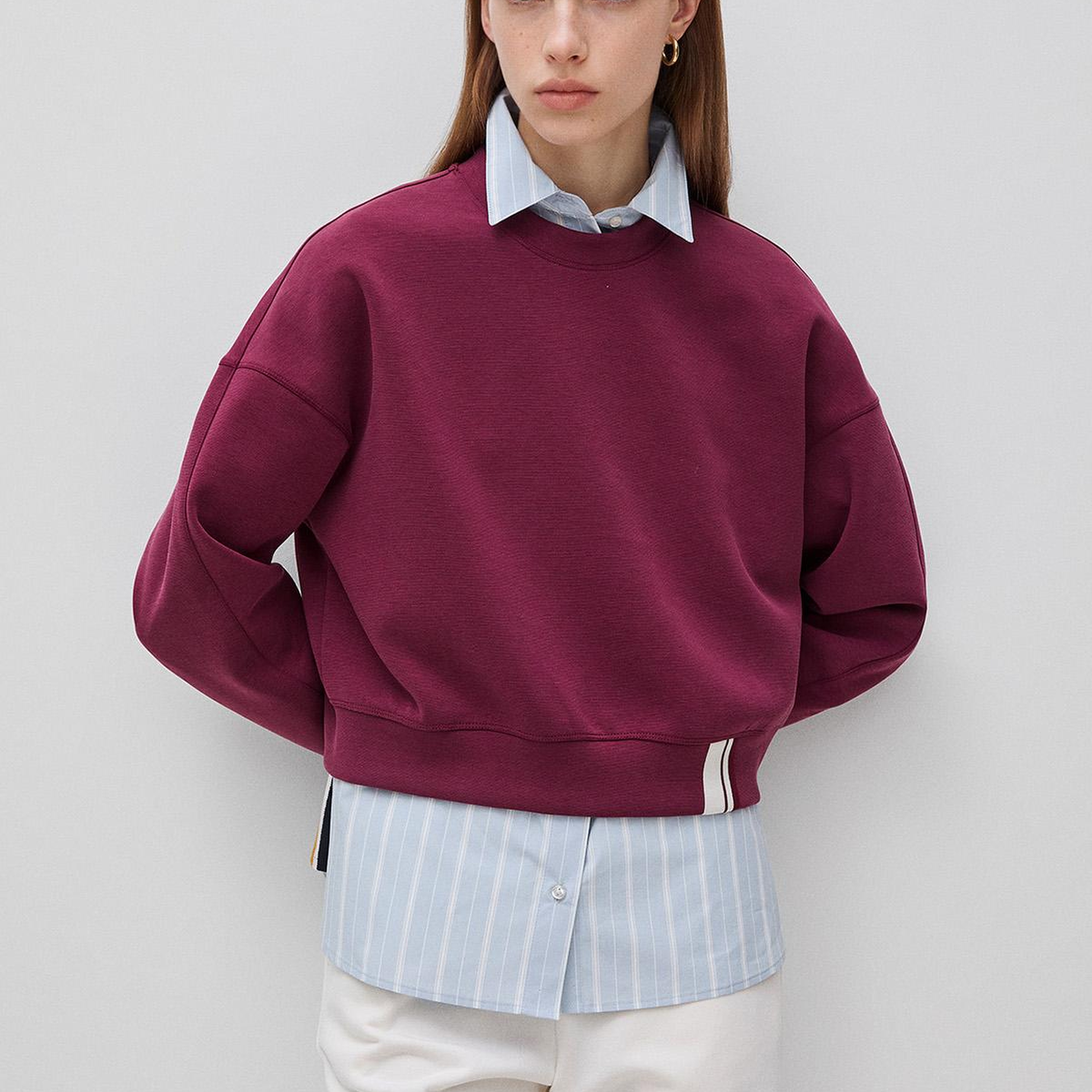 Kadın Bordo Pamuk ve Modal Karışımlı Arkası İşlemeli Bisiklet Yaka Sweatshirt
