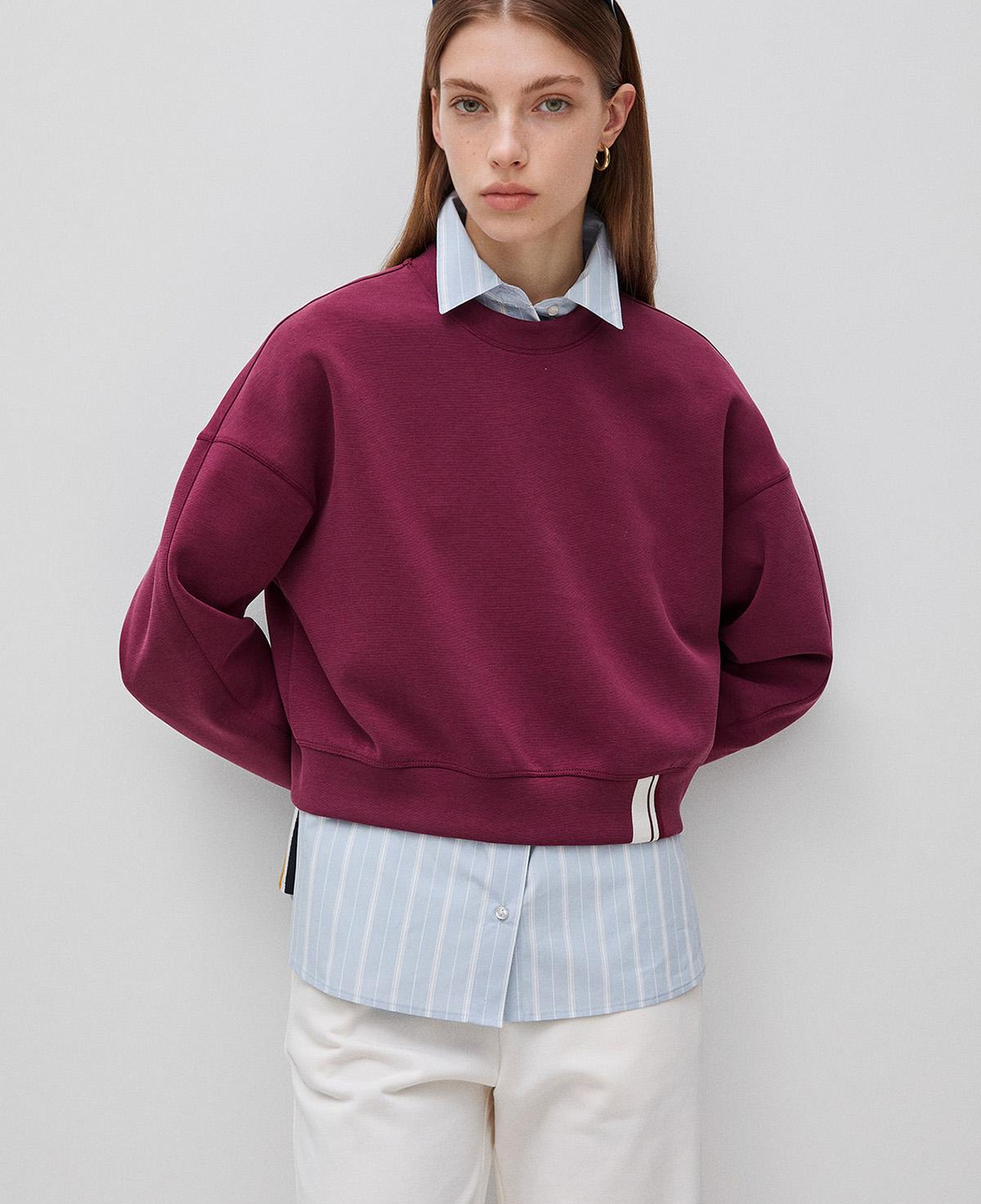 Kadın Bordo Pamuk ve Modal Karışımlı Arkası İşlemeli Bisiklet Yaka Sweatshirt