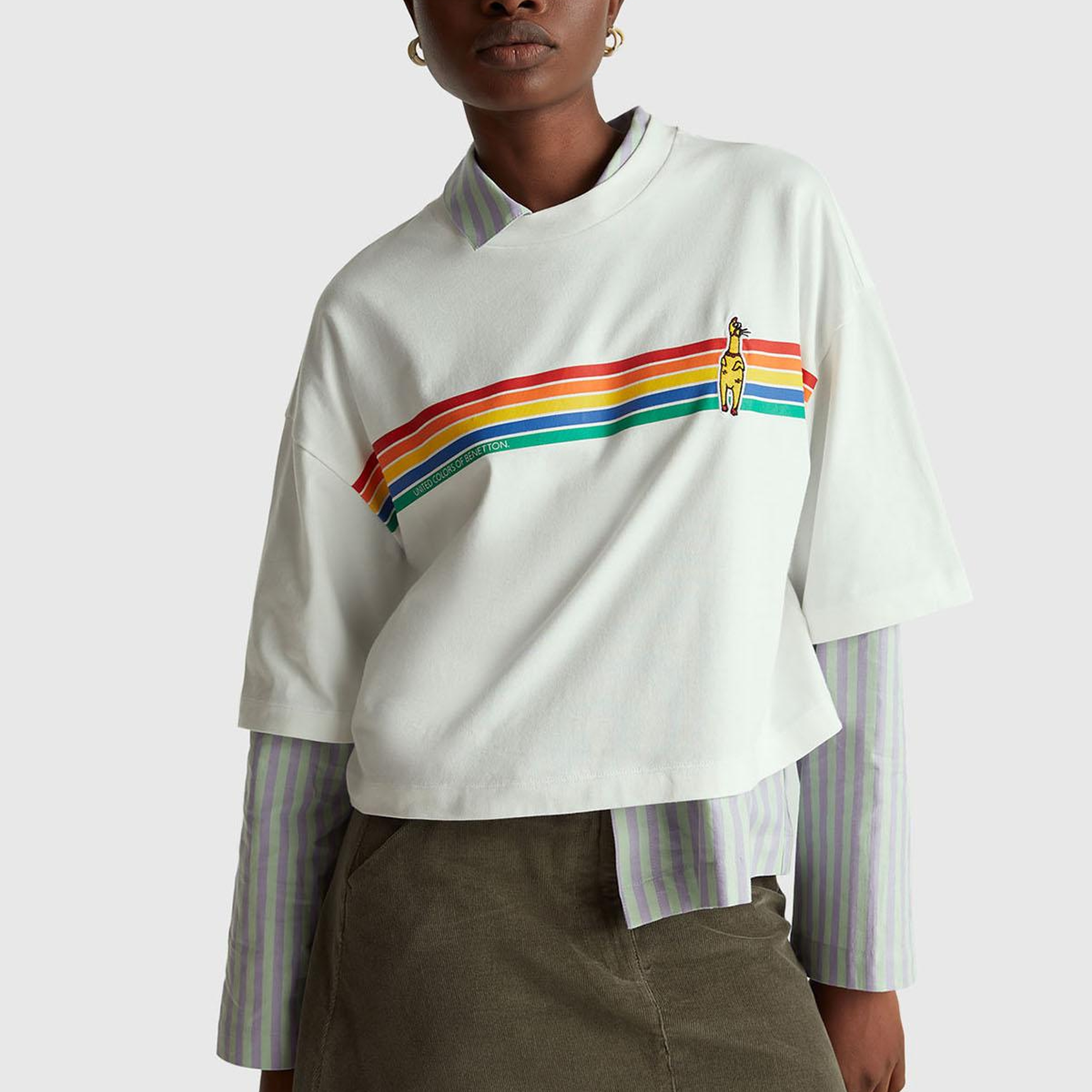 Kadın Beyaz  %100 Pamuk Boxy Fit Crop Stranger Things Baskılı T-shirt
