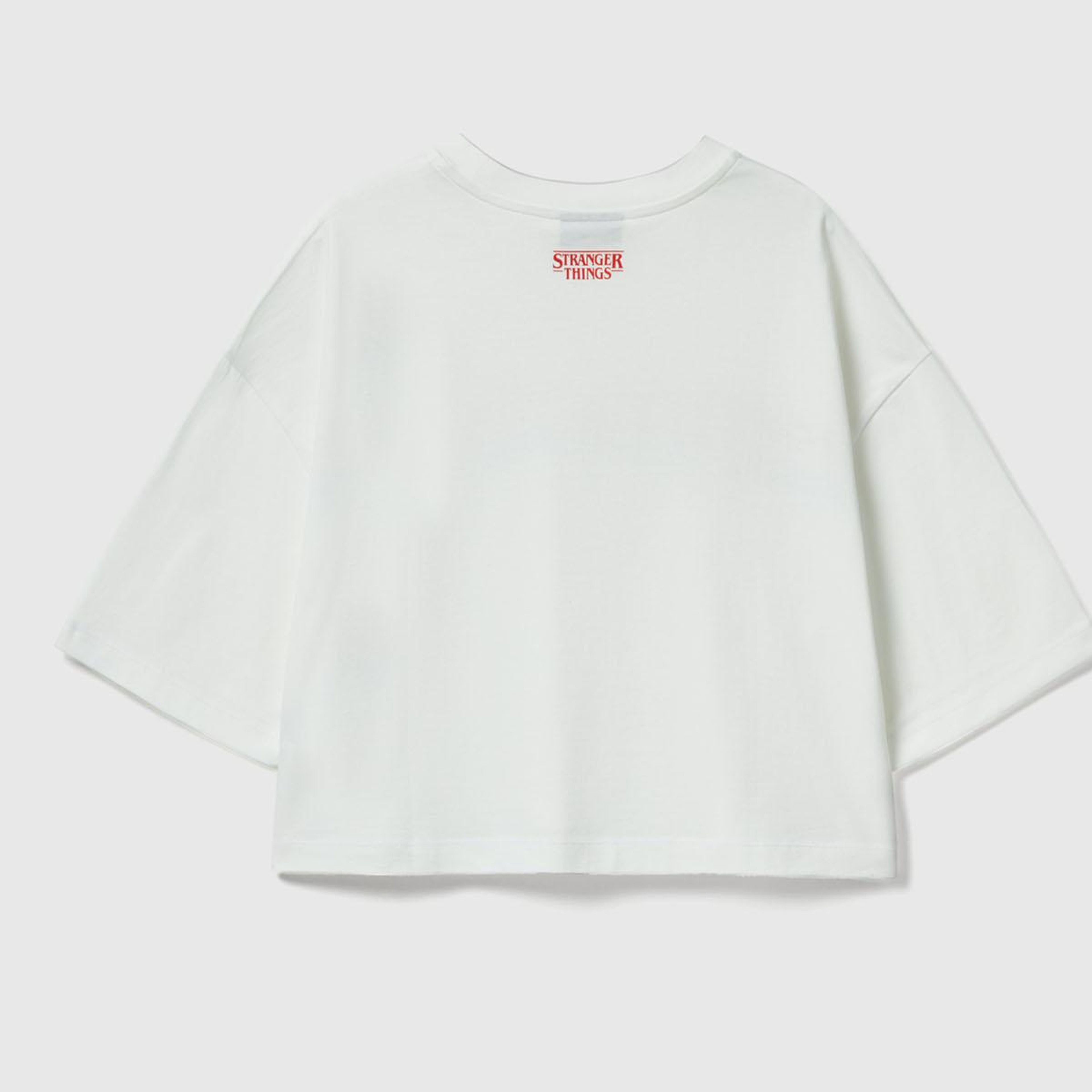 Kadın Beyaz %100 Pamuk Boxy Fit Crop Stranger Things Baskılı T-shirt