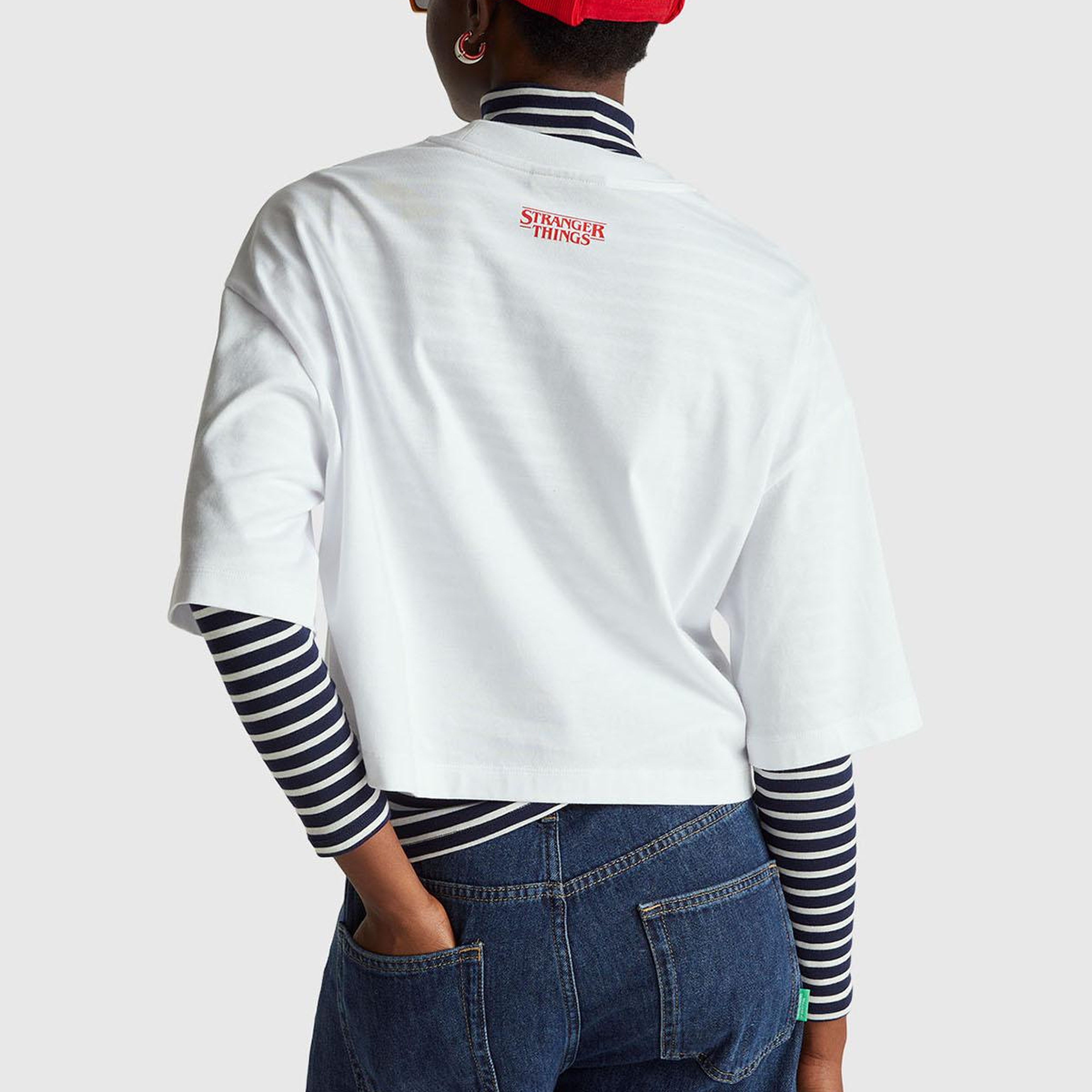 Kadın Beyaz mix  %100 Pamuk Boxy Fit Crop Stranger Things Baskılı T-shirt