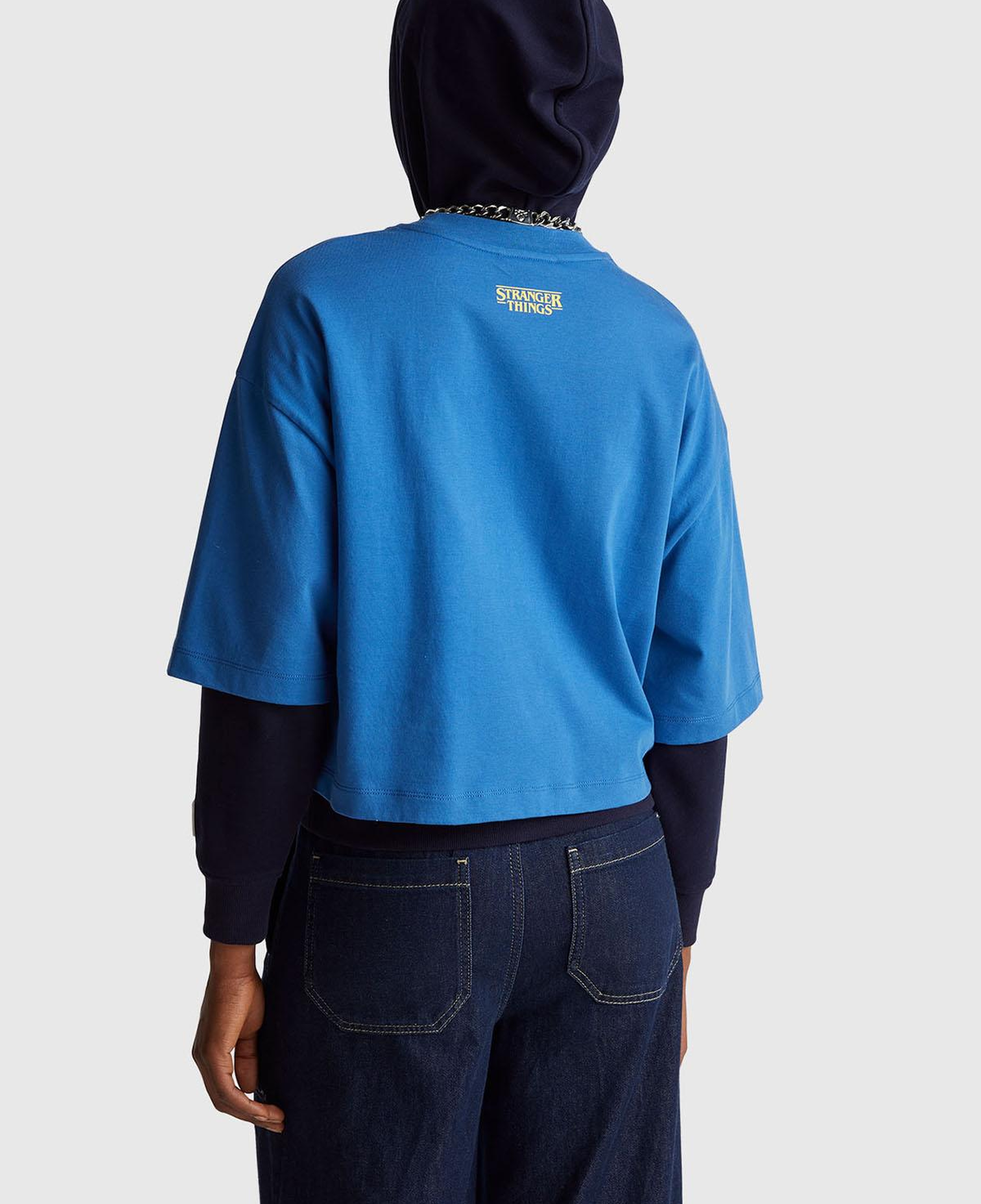 Kadın Mavi  %100 Pamuk Boxy Fit Crop Stranger Things Baskılı T-shirt