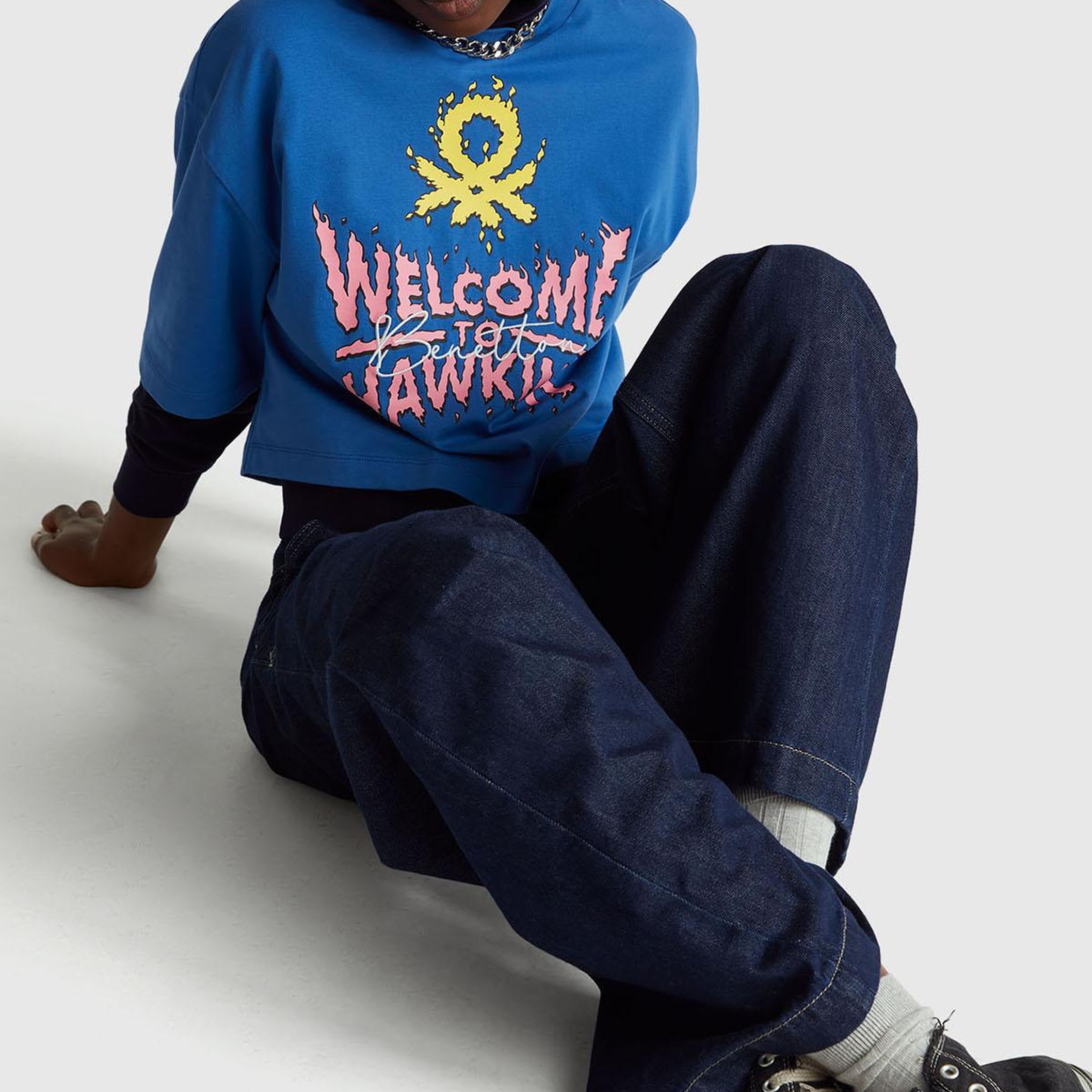 Kadın Mavi  %100 Pamuk Boxy Fit Crop Stranger Things Baskılı T-shirt