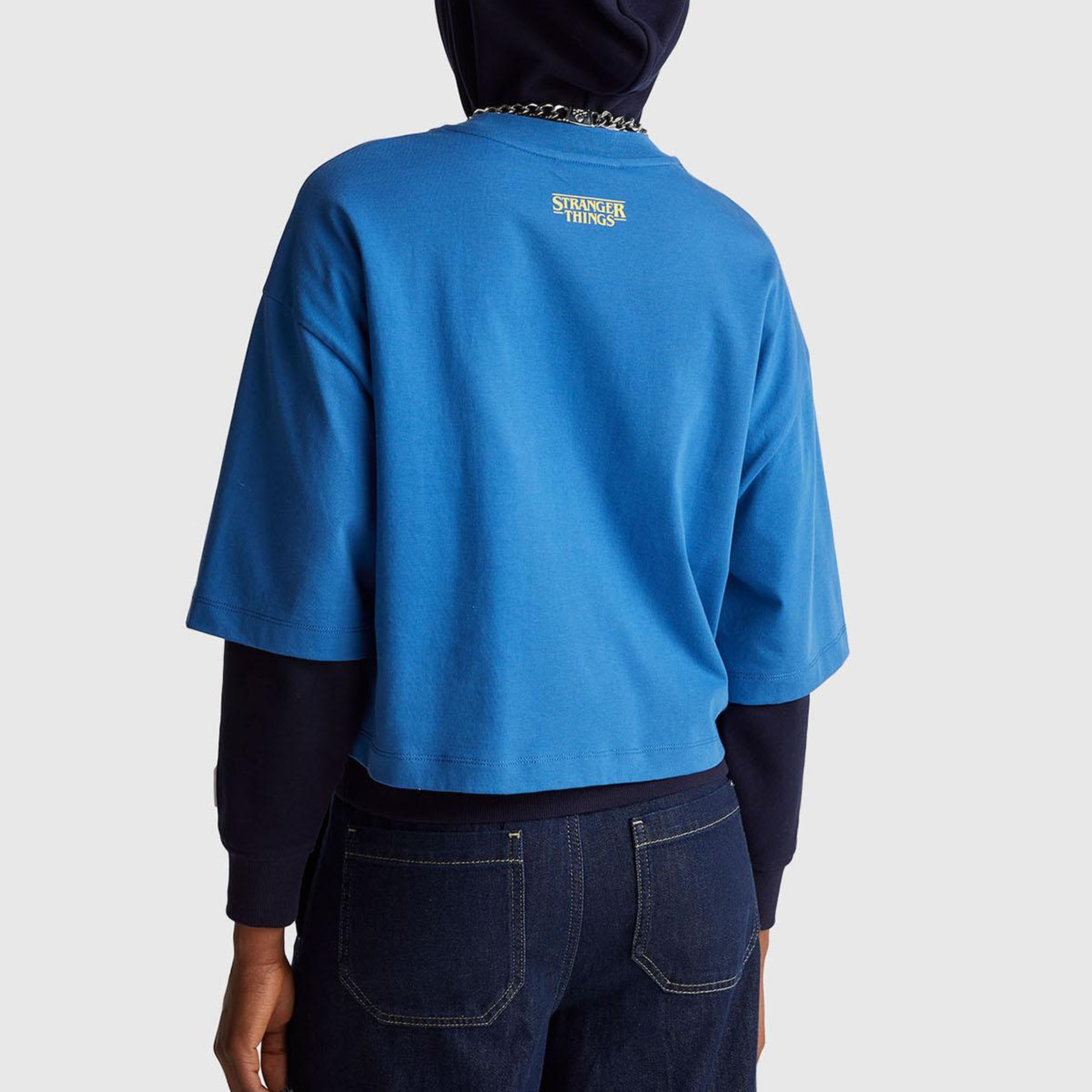 Kadın Mavi  %100 Pamuk Boxy Fit Crop Stranger Things Baskılı T-shirt