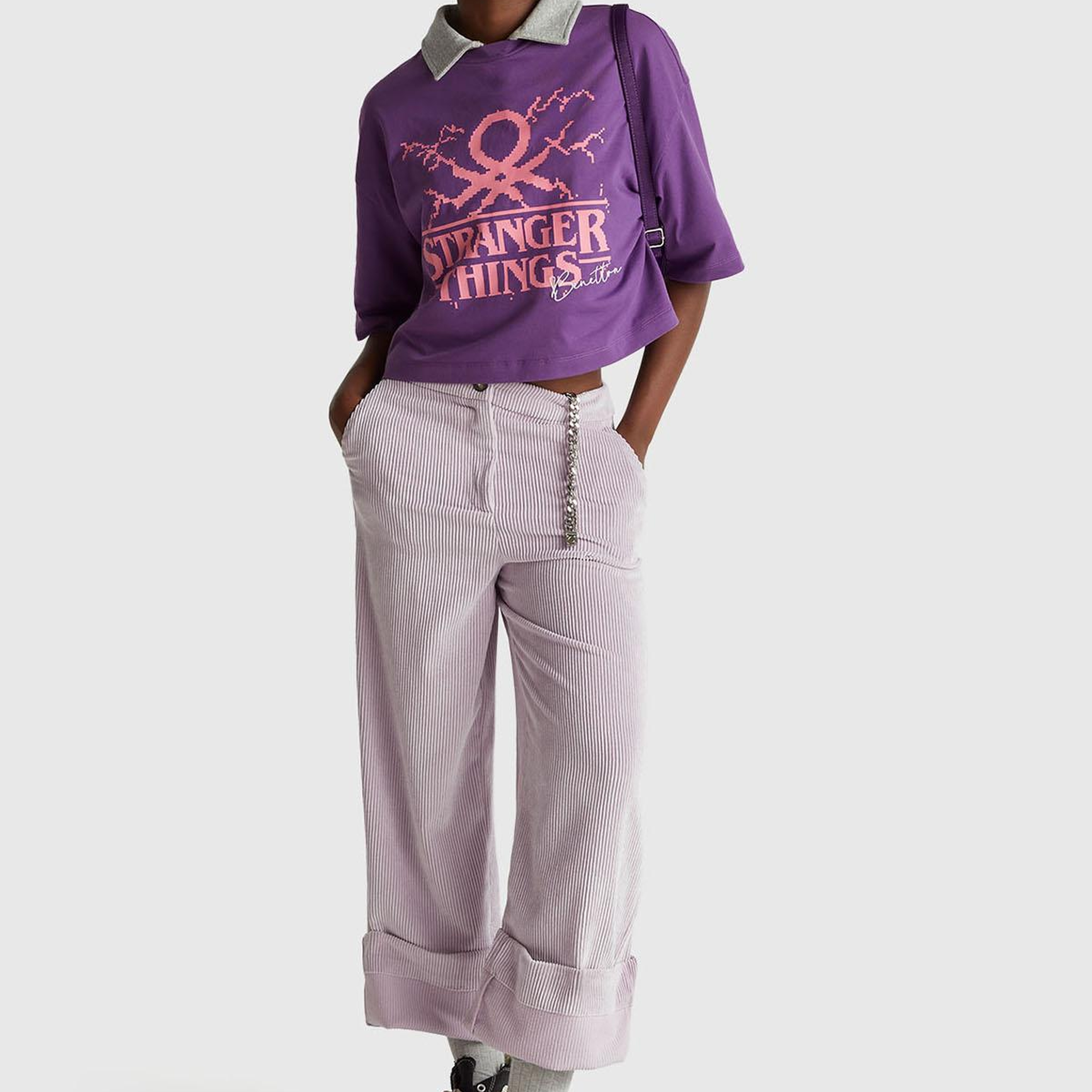 Kadın Mor  %100 Pamuk Boxy Fit Crop Stranger Things Baskılı T-shirt