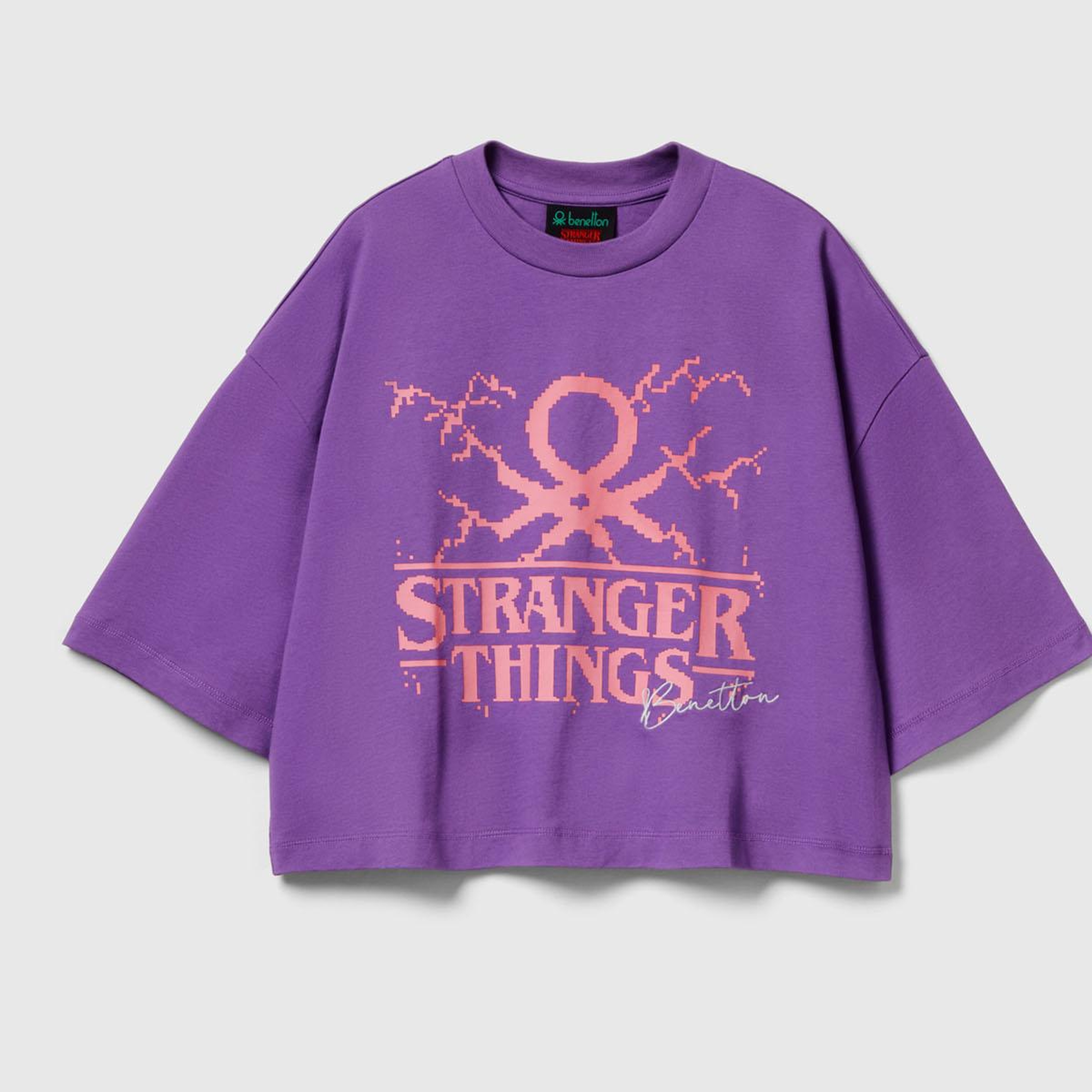 Kadın Mor  %100 Pamuk Boxy Fit Crop Stranger Things Baskılı T-shirt